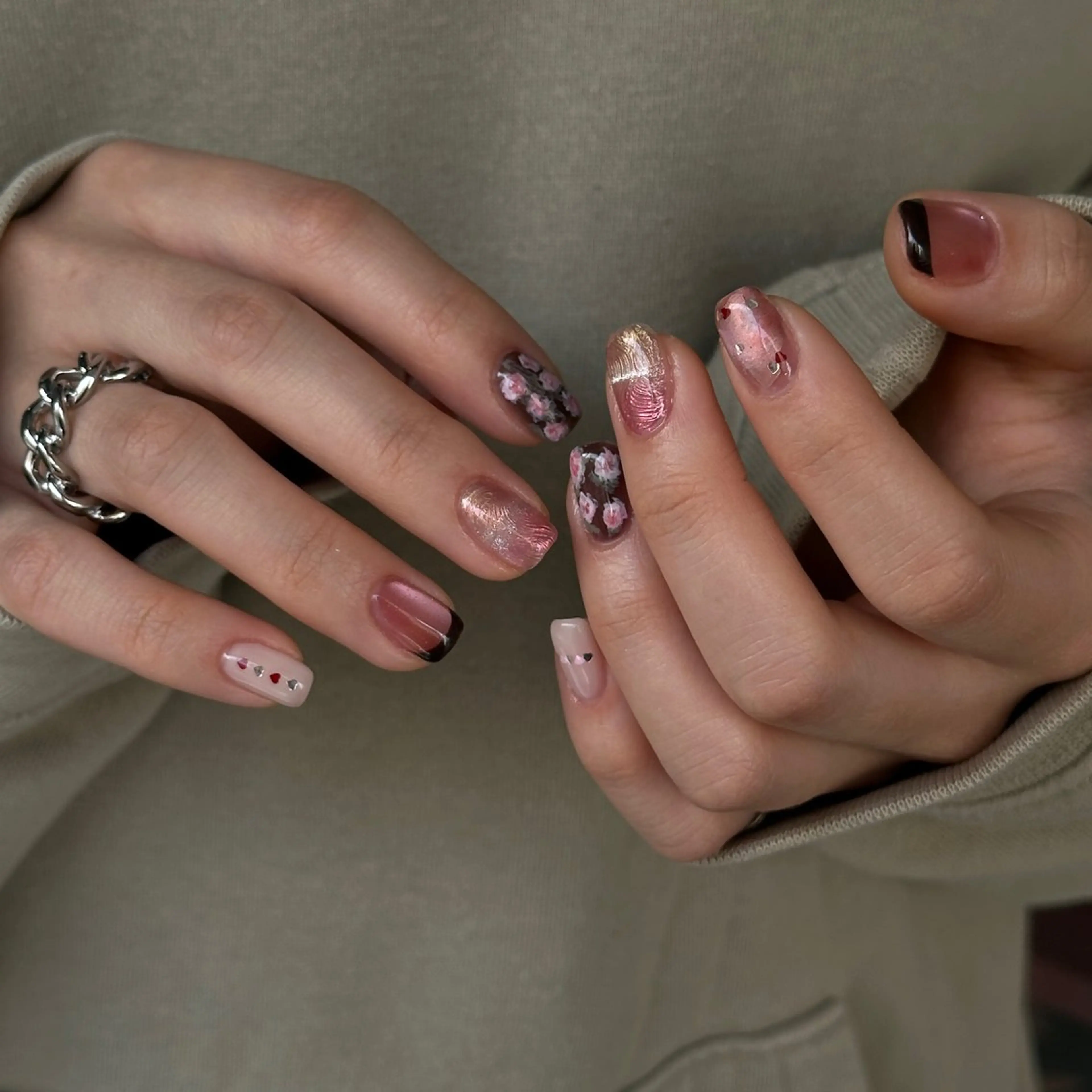 ネイル バレンタイン ハンドネイル new.ed/ staffのネイルデザイン