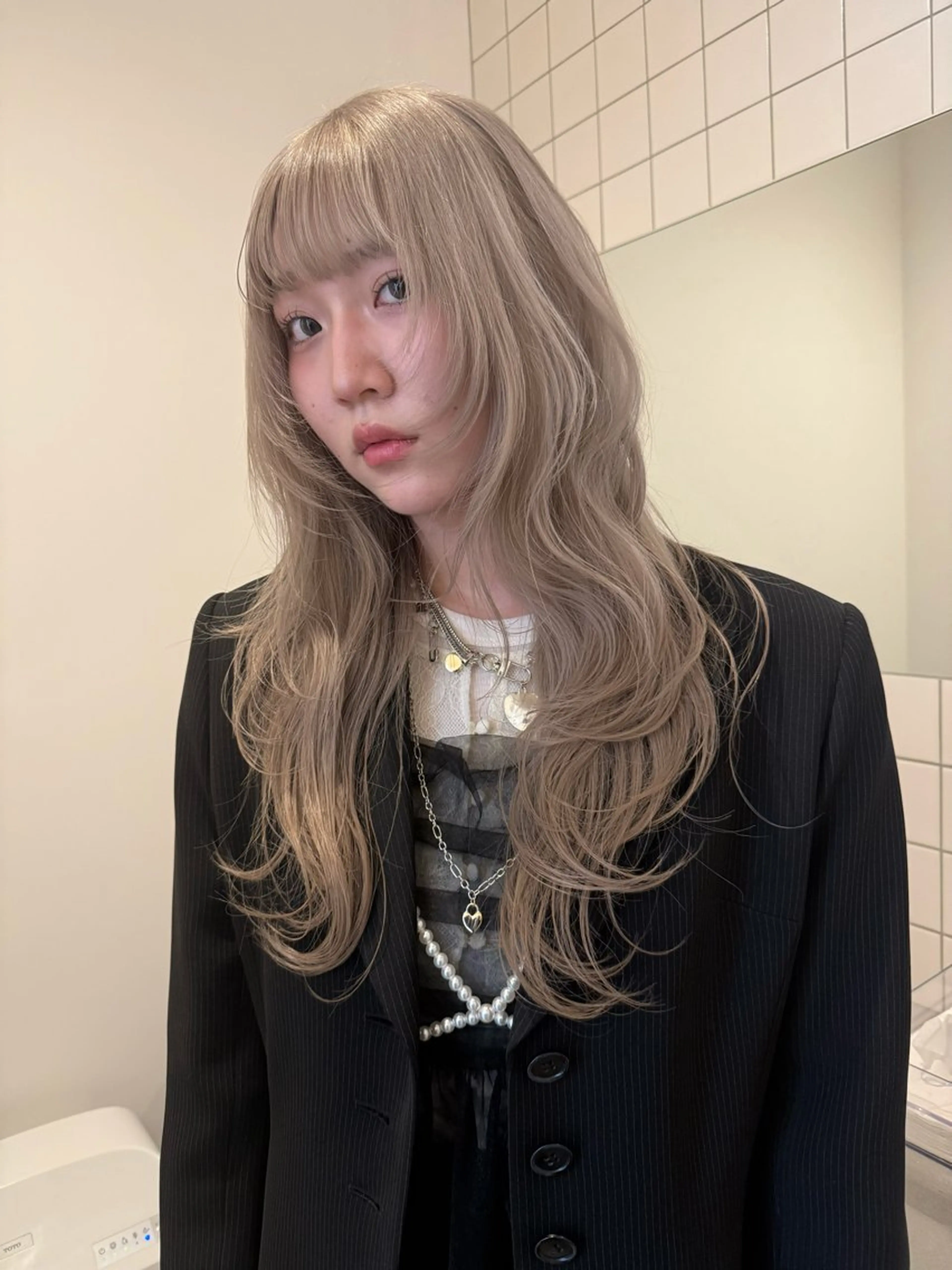 ロング ヘアカラー 舟橋耀/ブリーチカラ ー/レイヤーカットのヘアスタイル