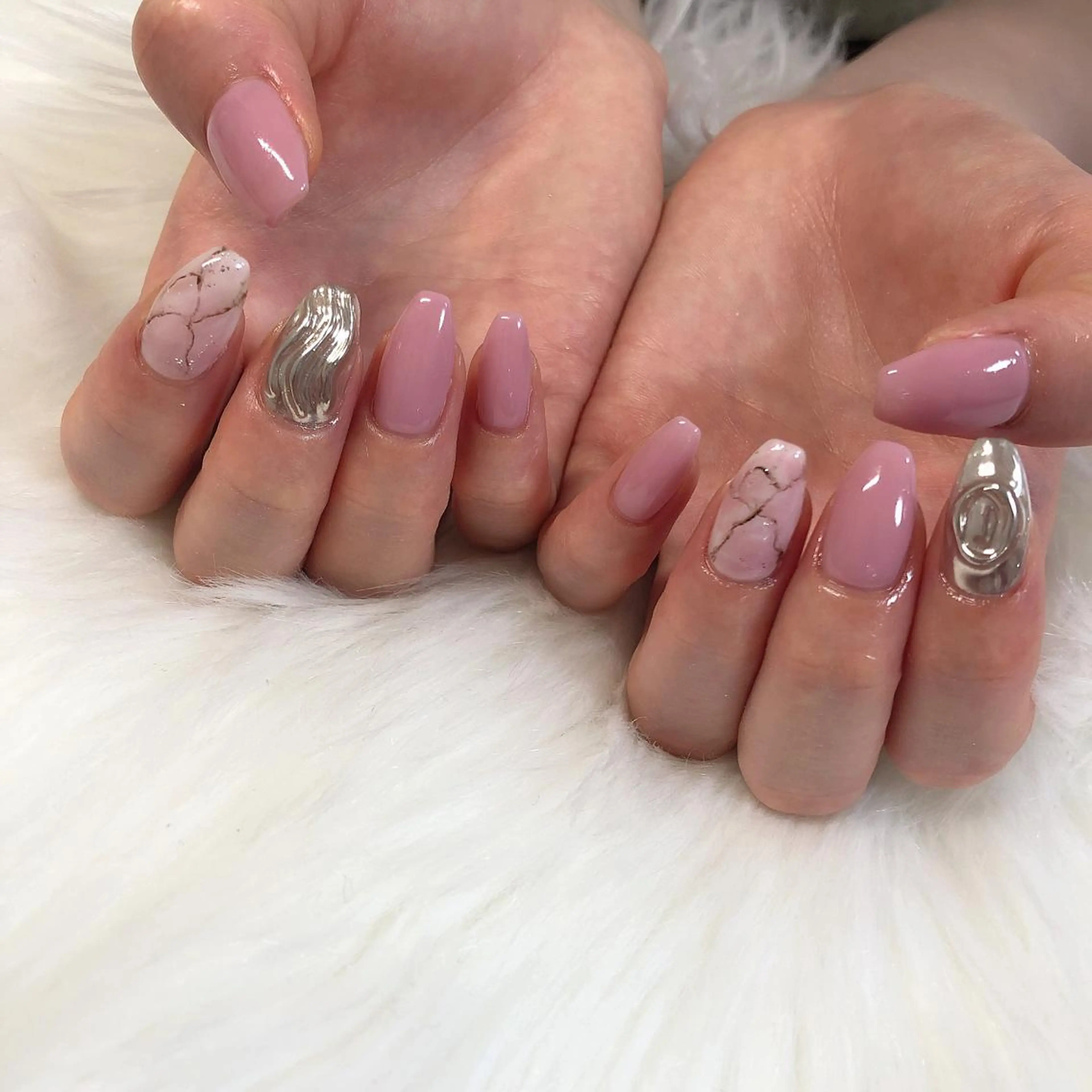 ネイル ハンドネイル 西岡 杏のネイルデザイン