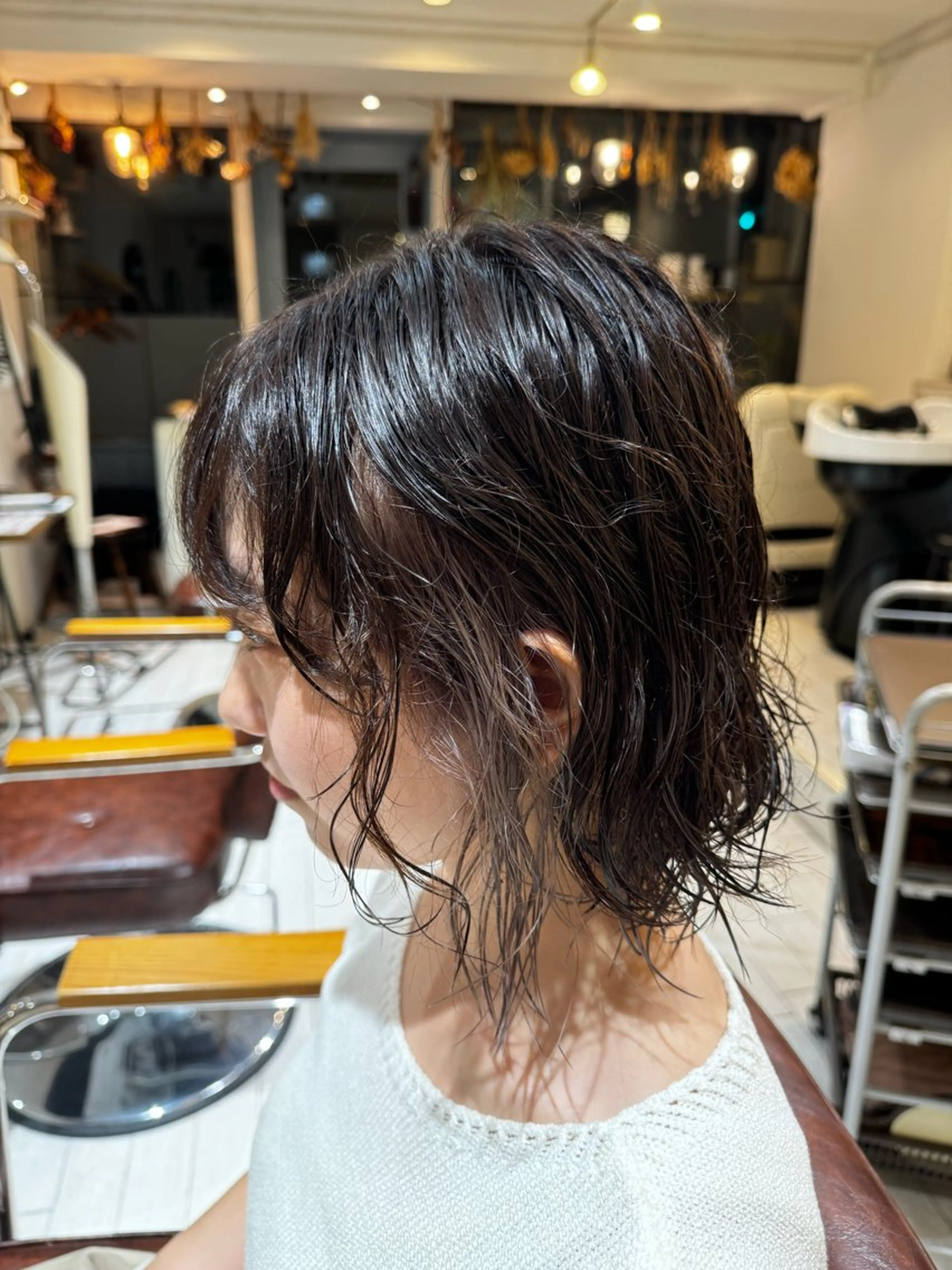 カラー インナーカラー シルバー ヘアカラー 菰田 愛輝のヘアスタイル
