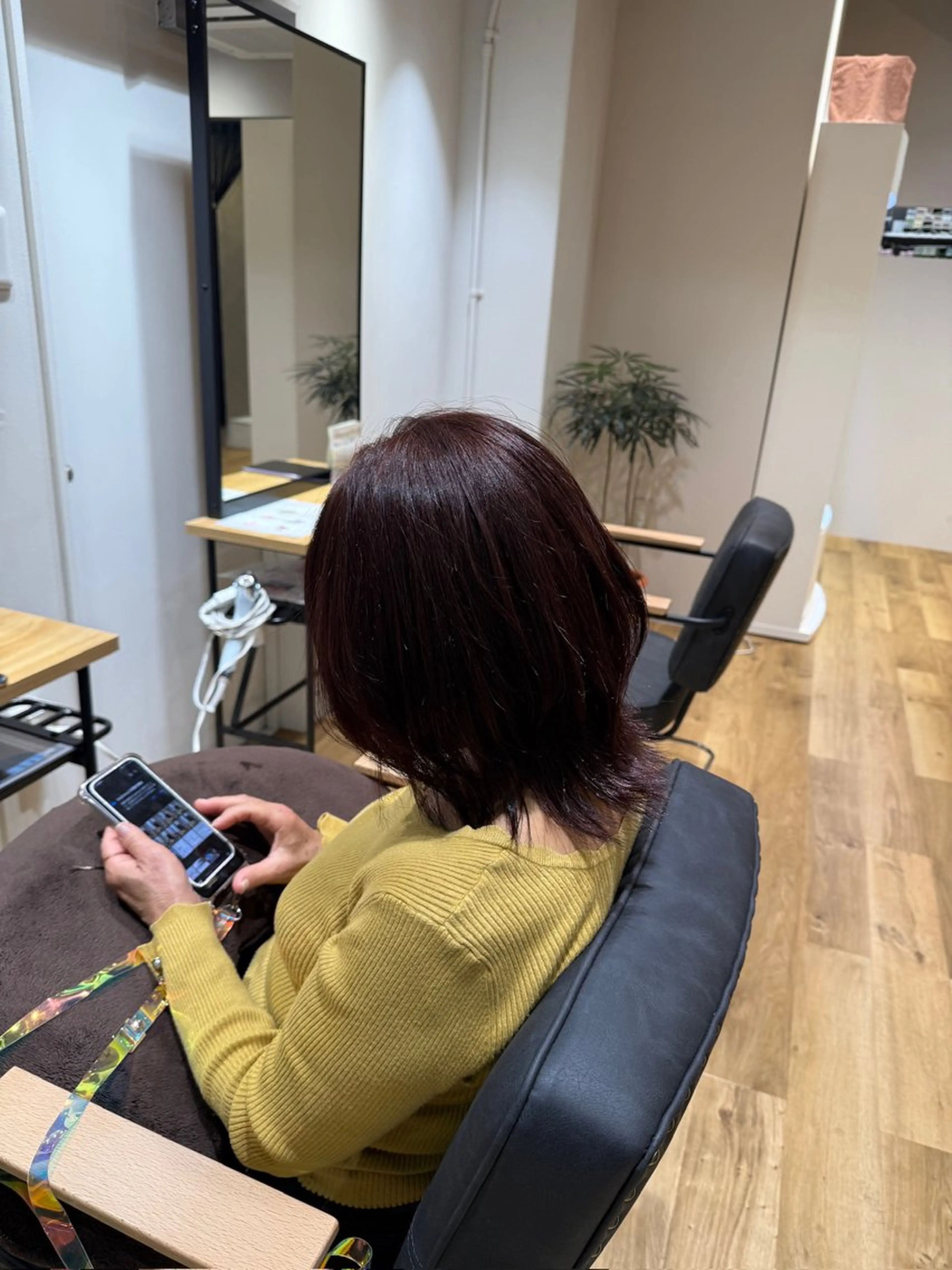ミディアム カラー ブラウンカラー ピンクカラー ピンクブラウン ヘアカラー 中村 凜のヘアスタイル