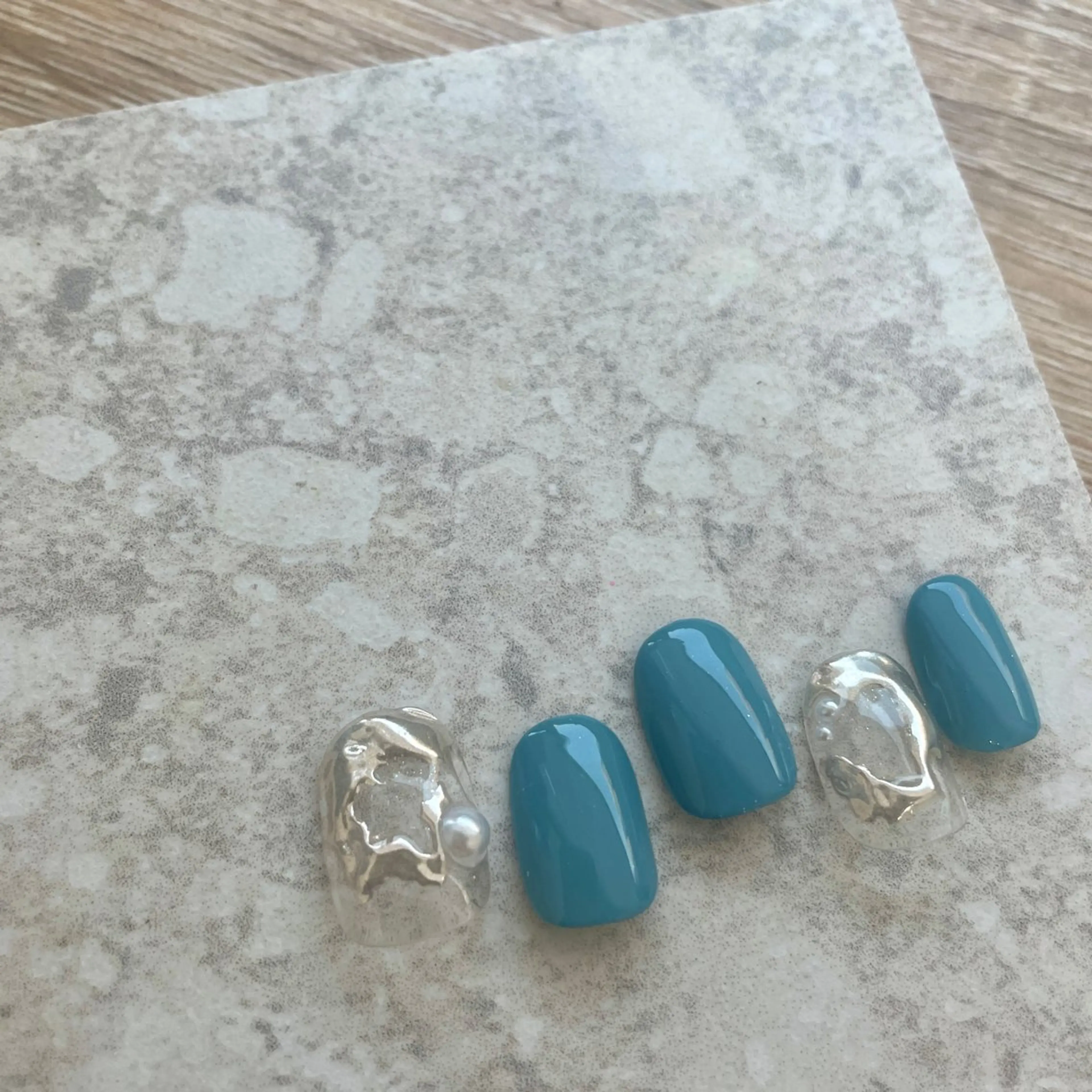 ネイル ブルー クリアネイル 氷ネイル・うるうるネイル 韓国ネイル マグネットネイル ハンドネイル 園田 ソノダのネイルデザイン