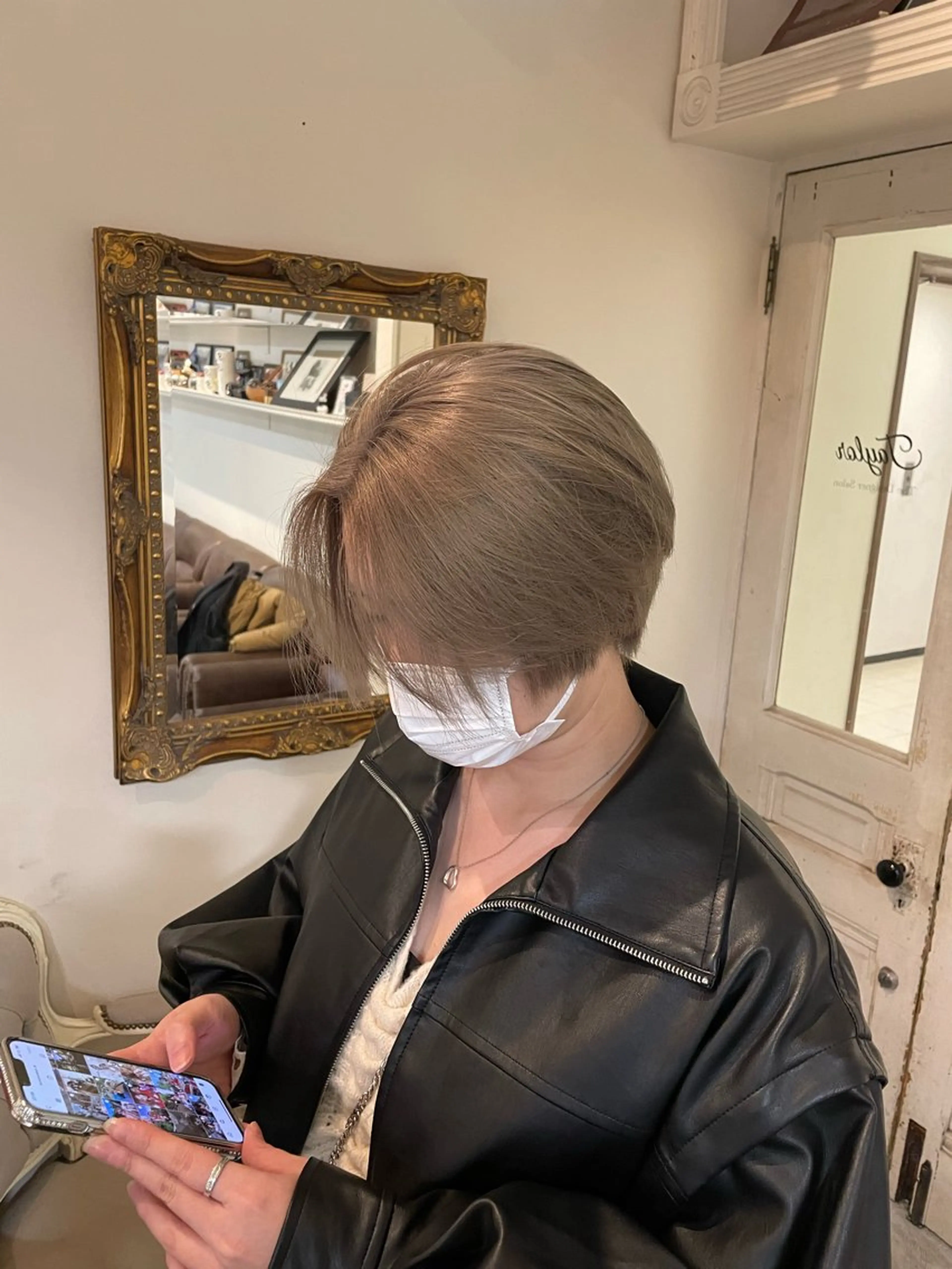 ショート カラー ヘアアレンジ ベージュカラー ミルクティーベージュ ヘアカラー トリートメント ヘアセット 🌴カトウ ケイゴ🌴のヘアスタイル