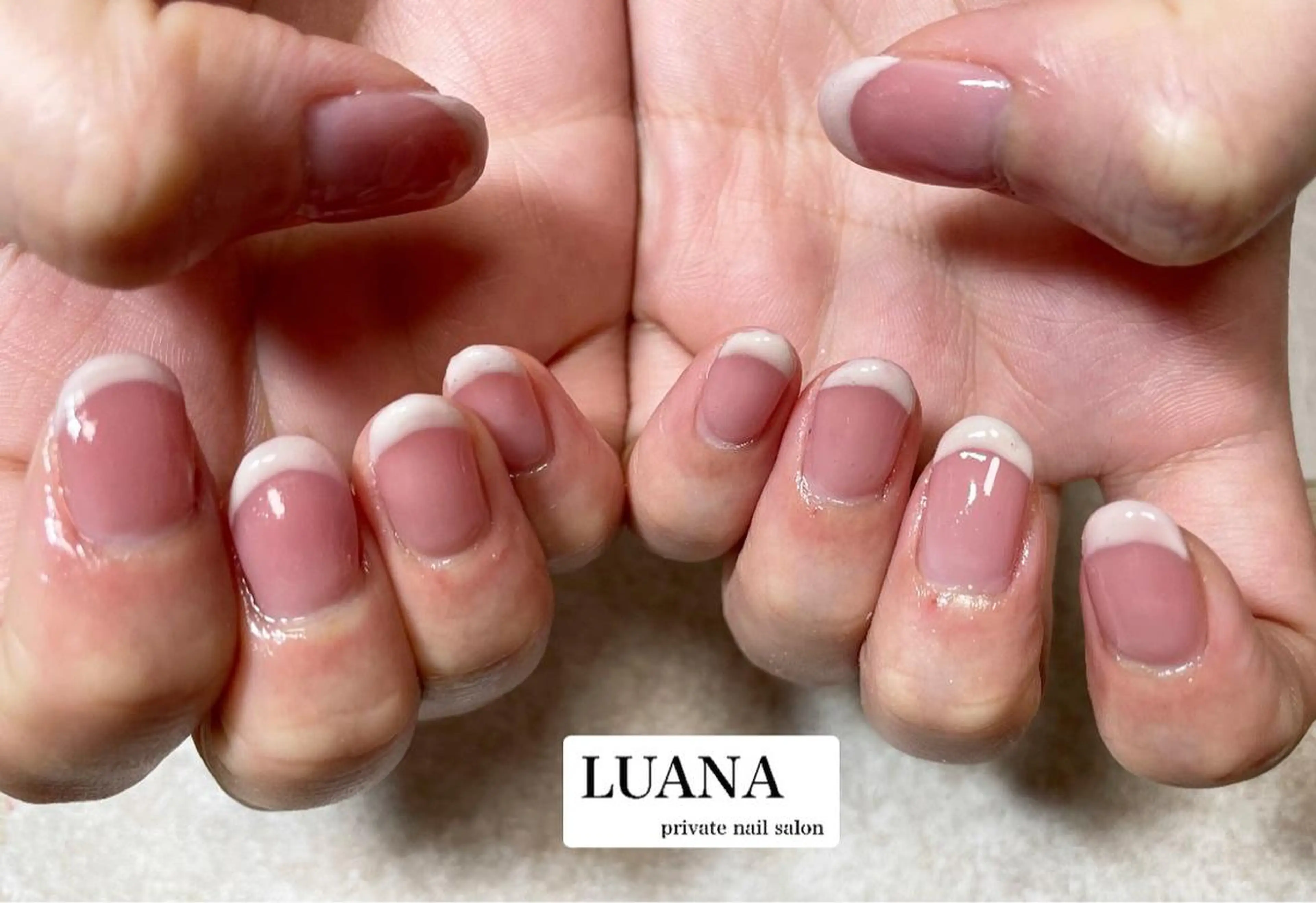 ネイル ドット フラワーネイル フレンチネイル ガラスフレンチ マットネイル ルアナ プライベートサロンのネイルデザイン