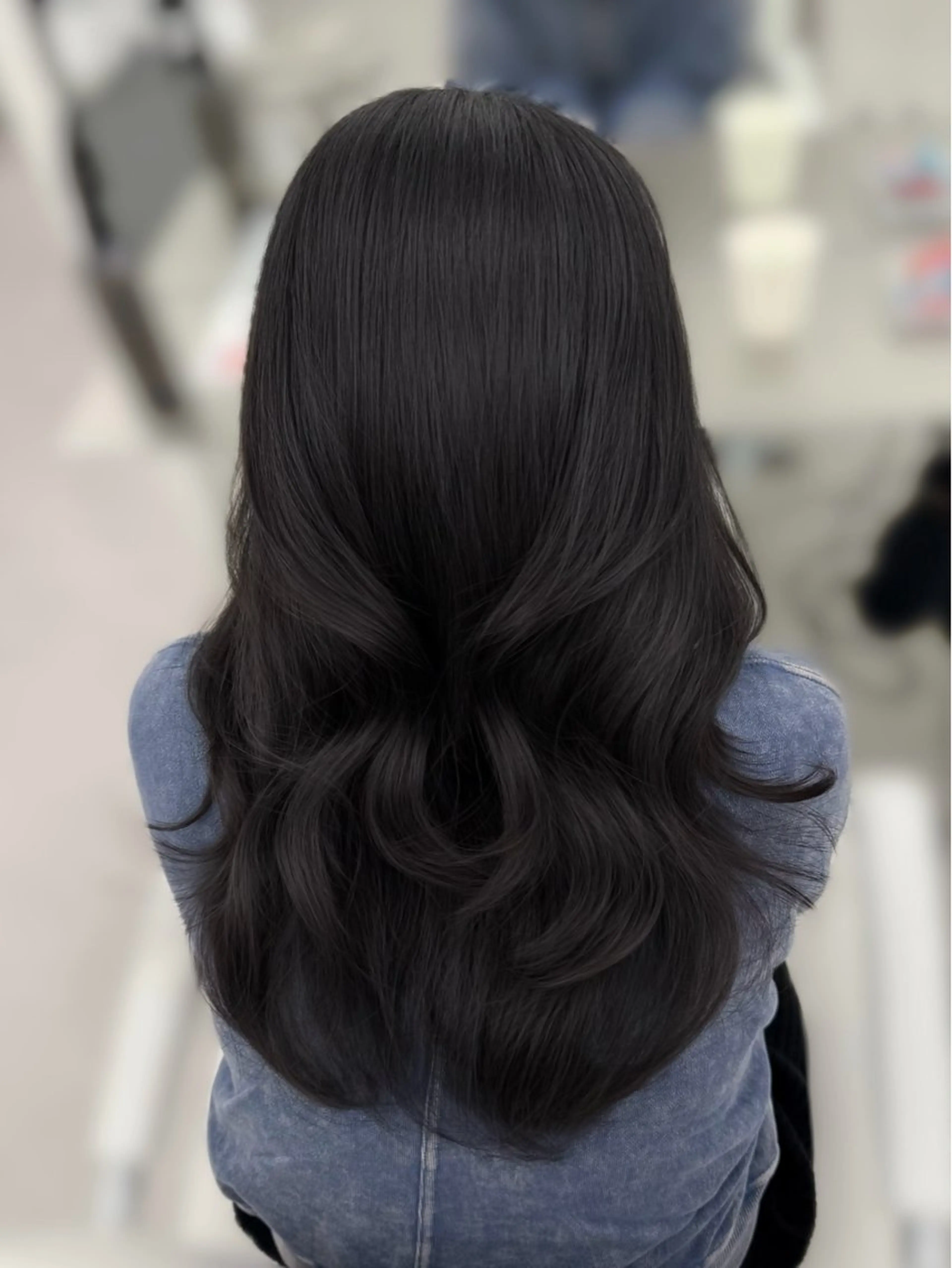 ロング カラー 黒髪 ブルーカラー ブルーブラック カット ヘアカラー トリートメント 韓国ヘア/顔周り ヘアセット/加藤優里のヘアスタイル