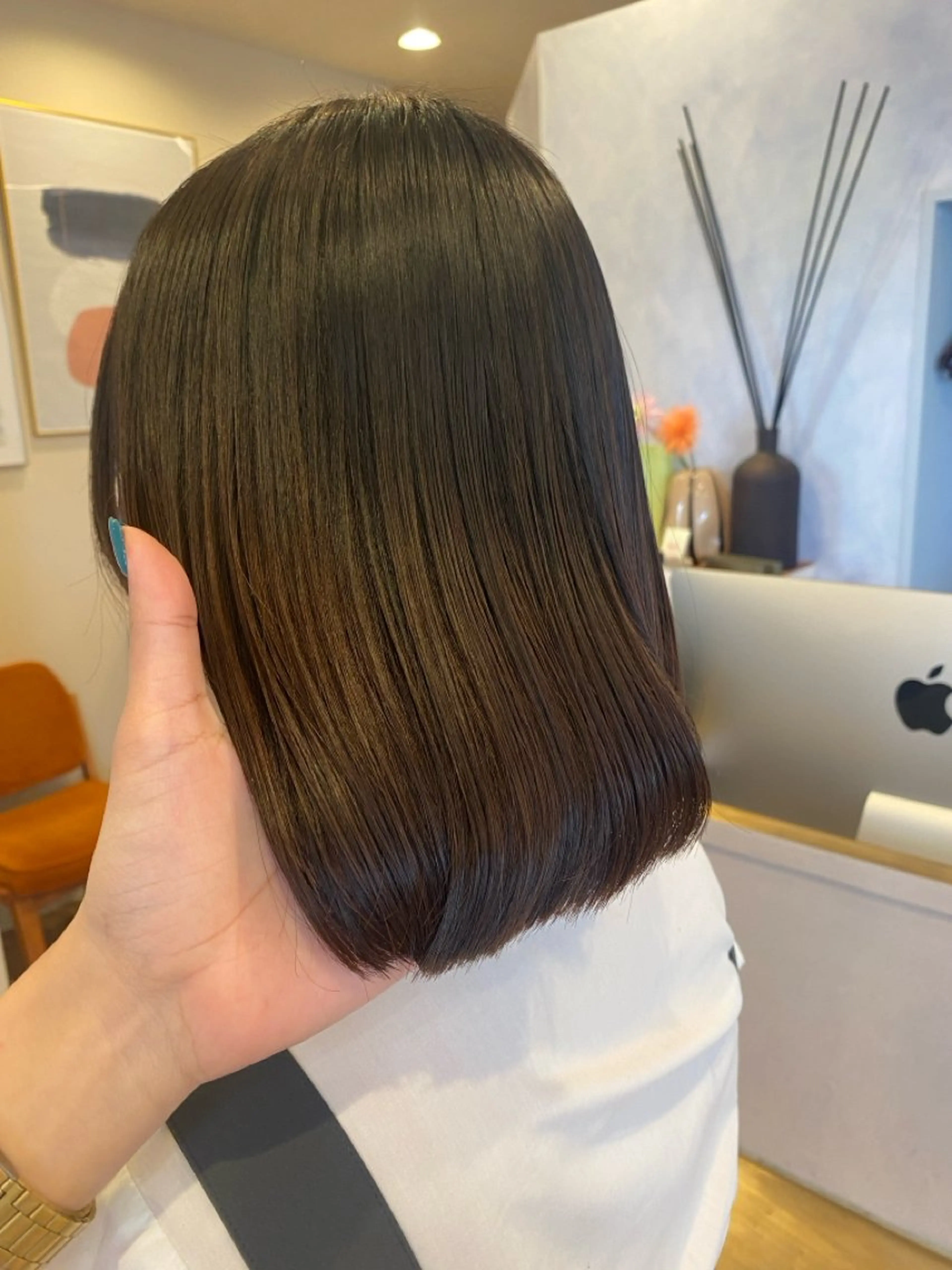 ミディアム ケアストレート ハナシロミサキのヘアスタイル