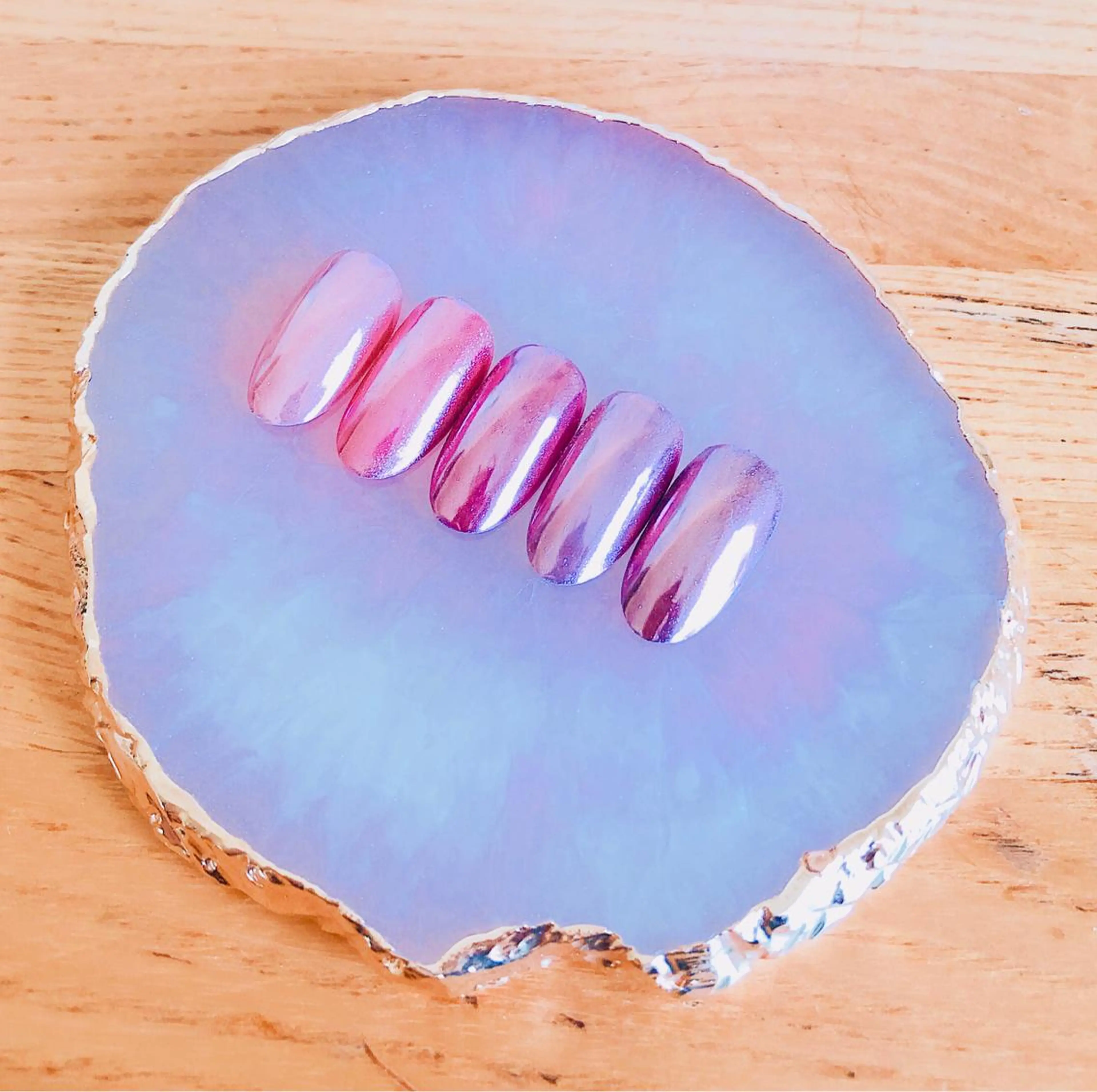 ネイル ミラーネイル ピンク CROWN プライベートサロンのネイルデザイン