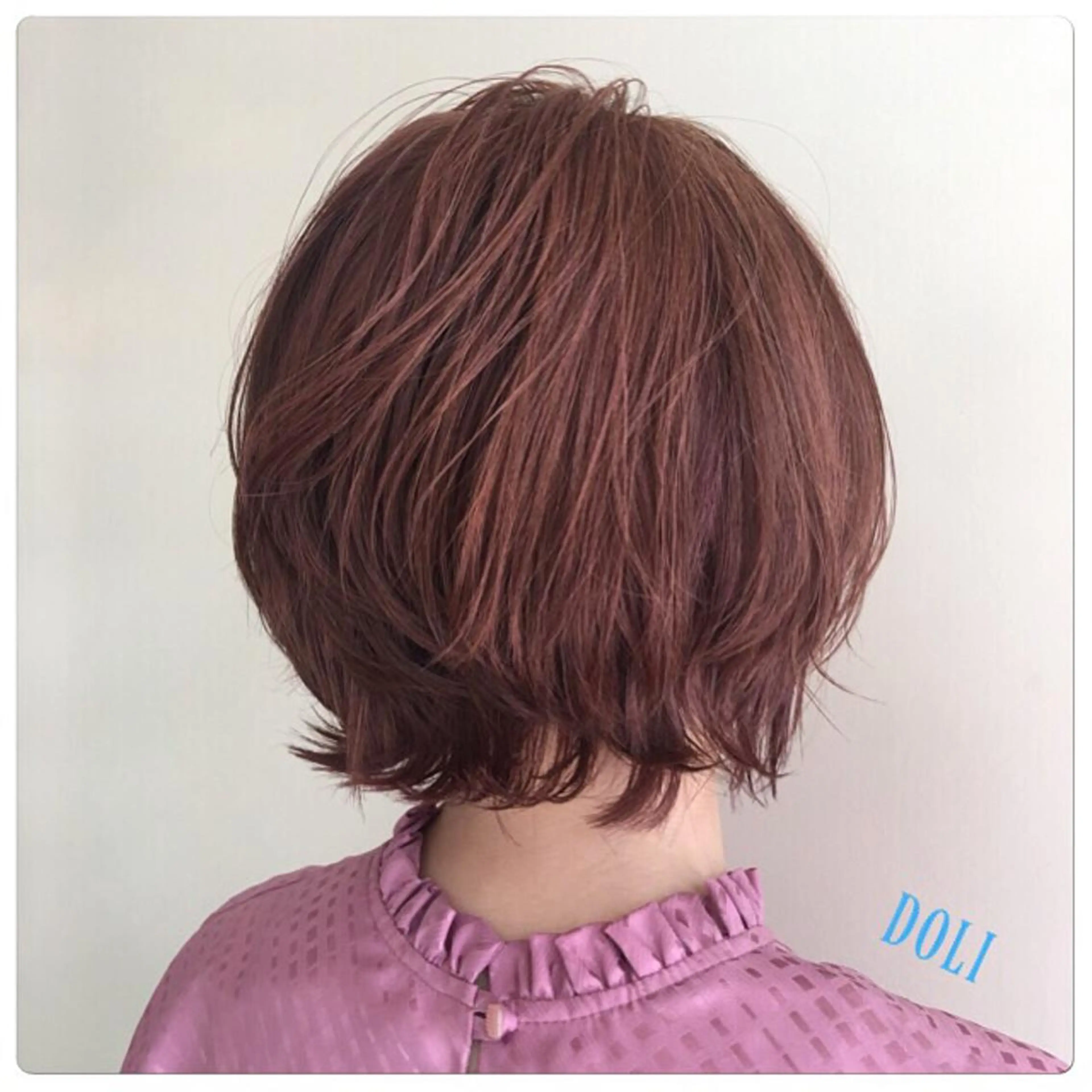 ショート カラー パーマ 中村 碧のヘアスタイル