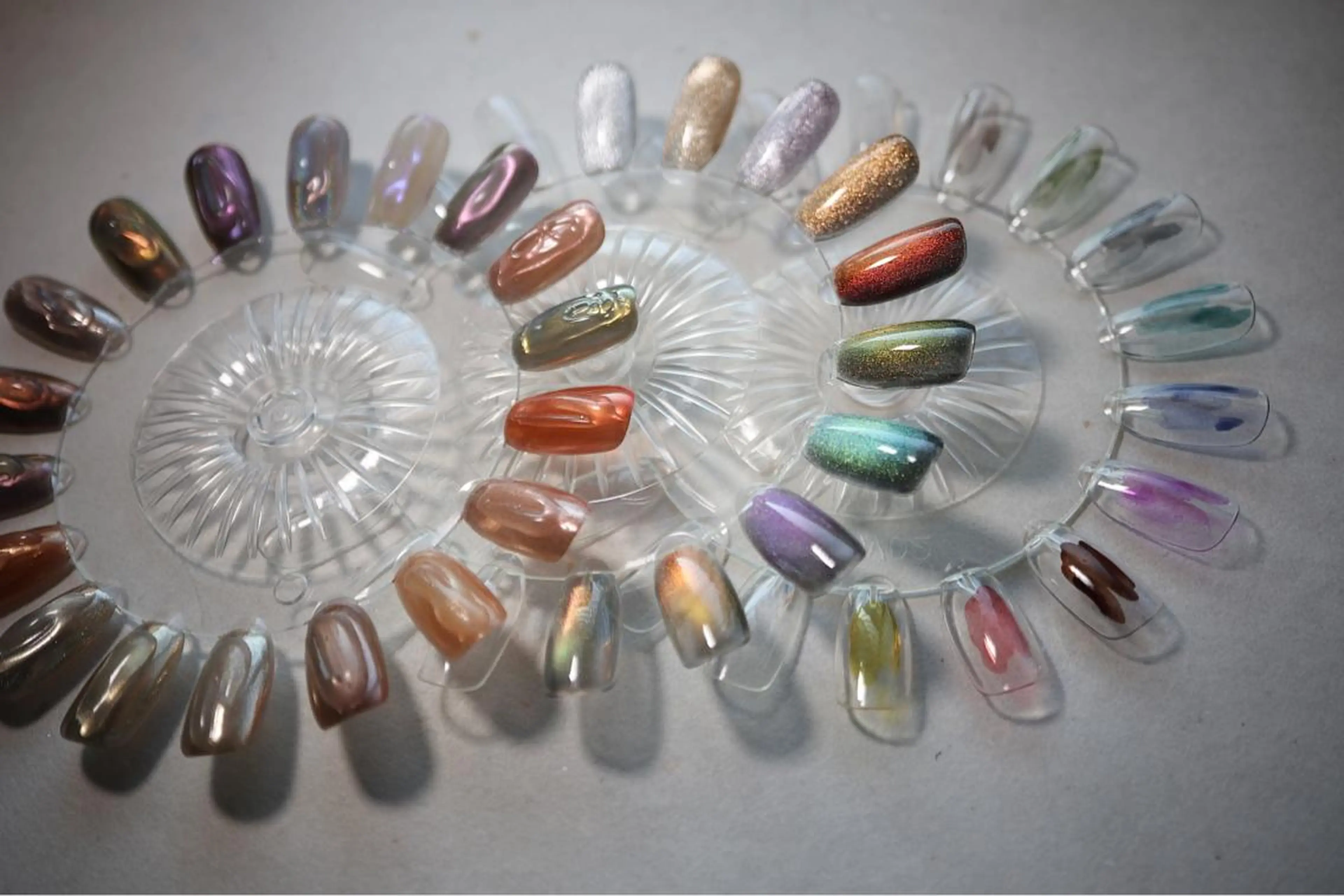 ネイル マグネットネイル ミラーネイル 小河 仁美のネイルデザイン