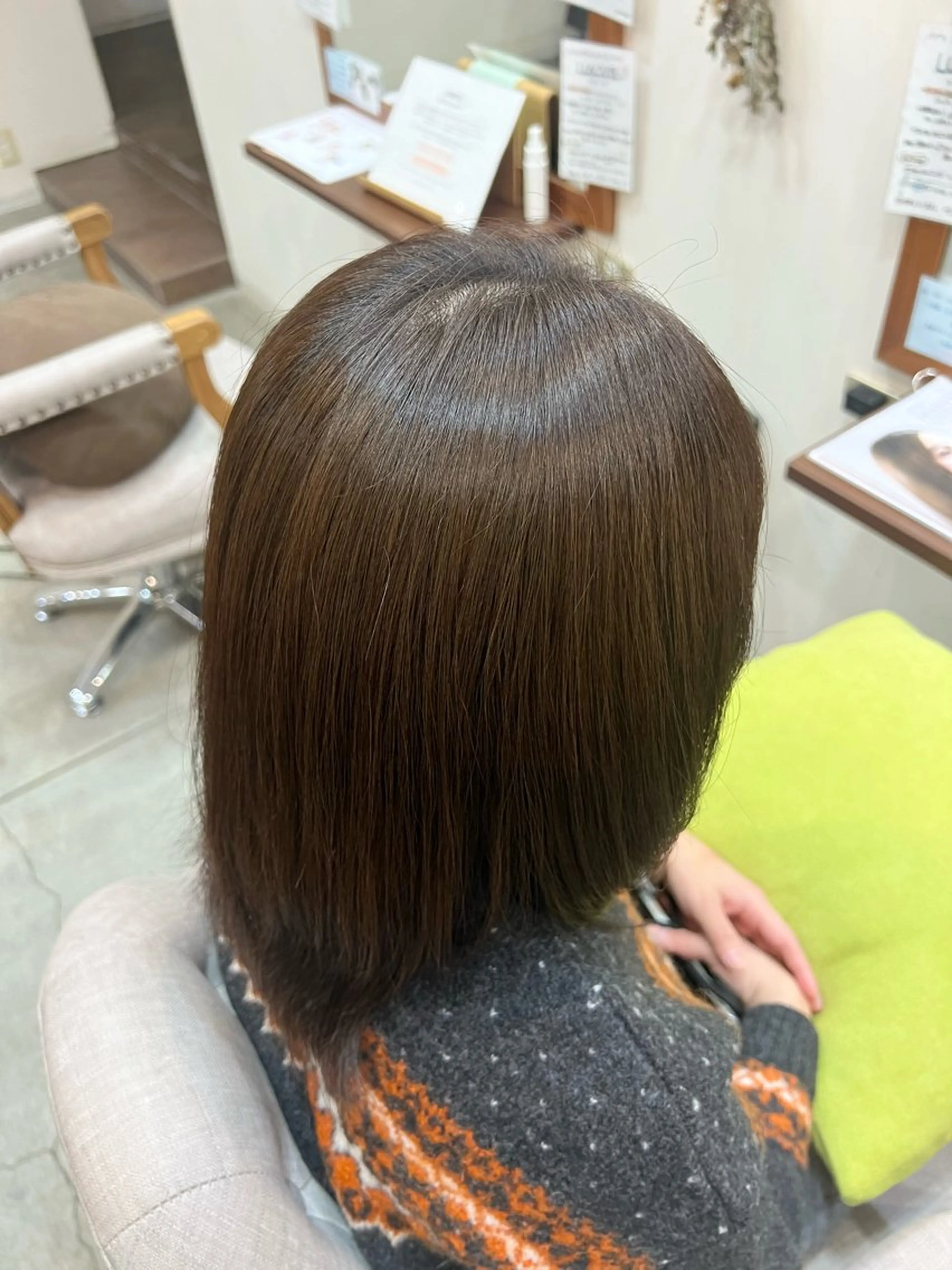 ミディアム カラー 上村 音寧のヘアスタイル