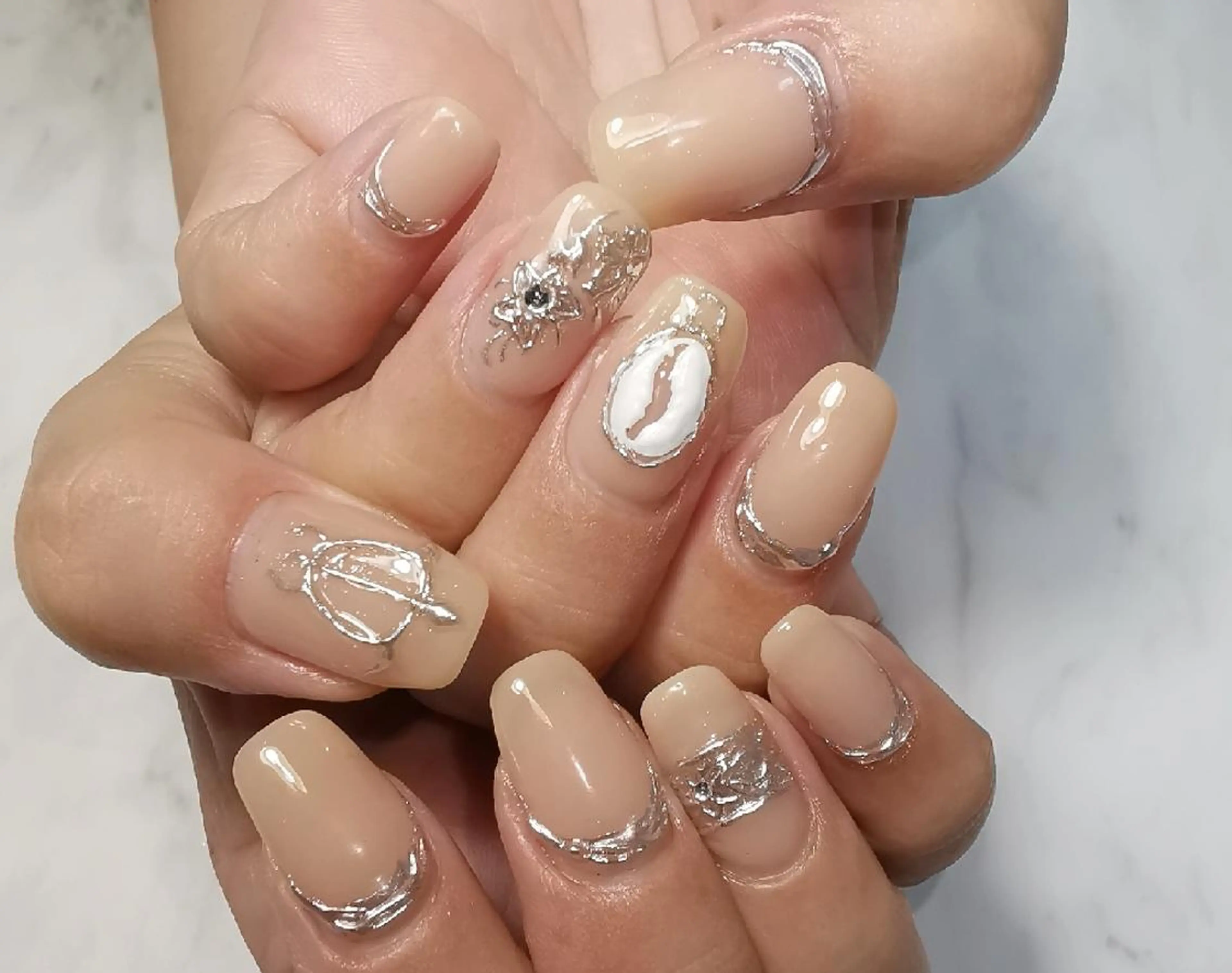 ネイル 持ち込み ハンドネイル reve あやののネイルデザイン