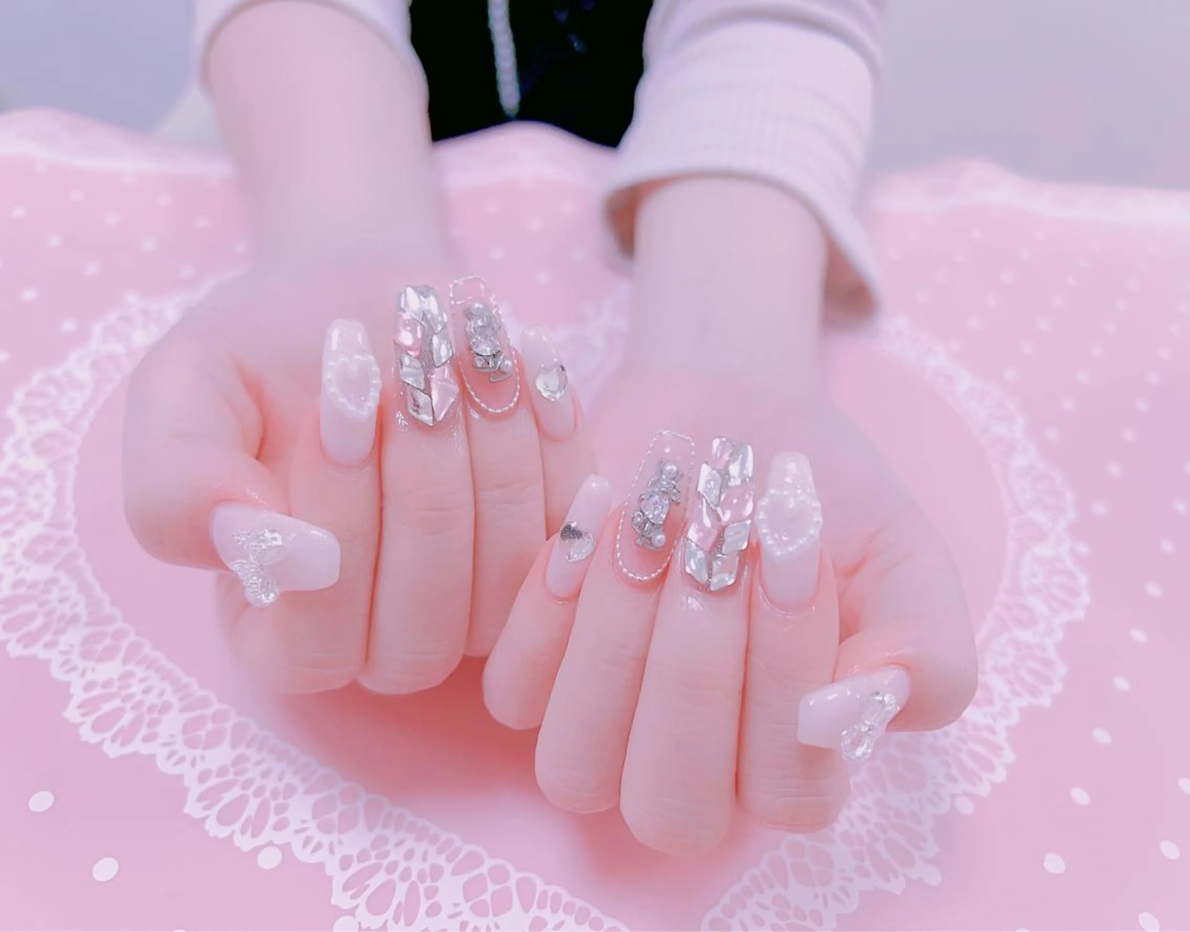 ネイル はぴねす所属・横浜 美夢のネイルデザイン