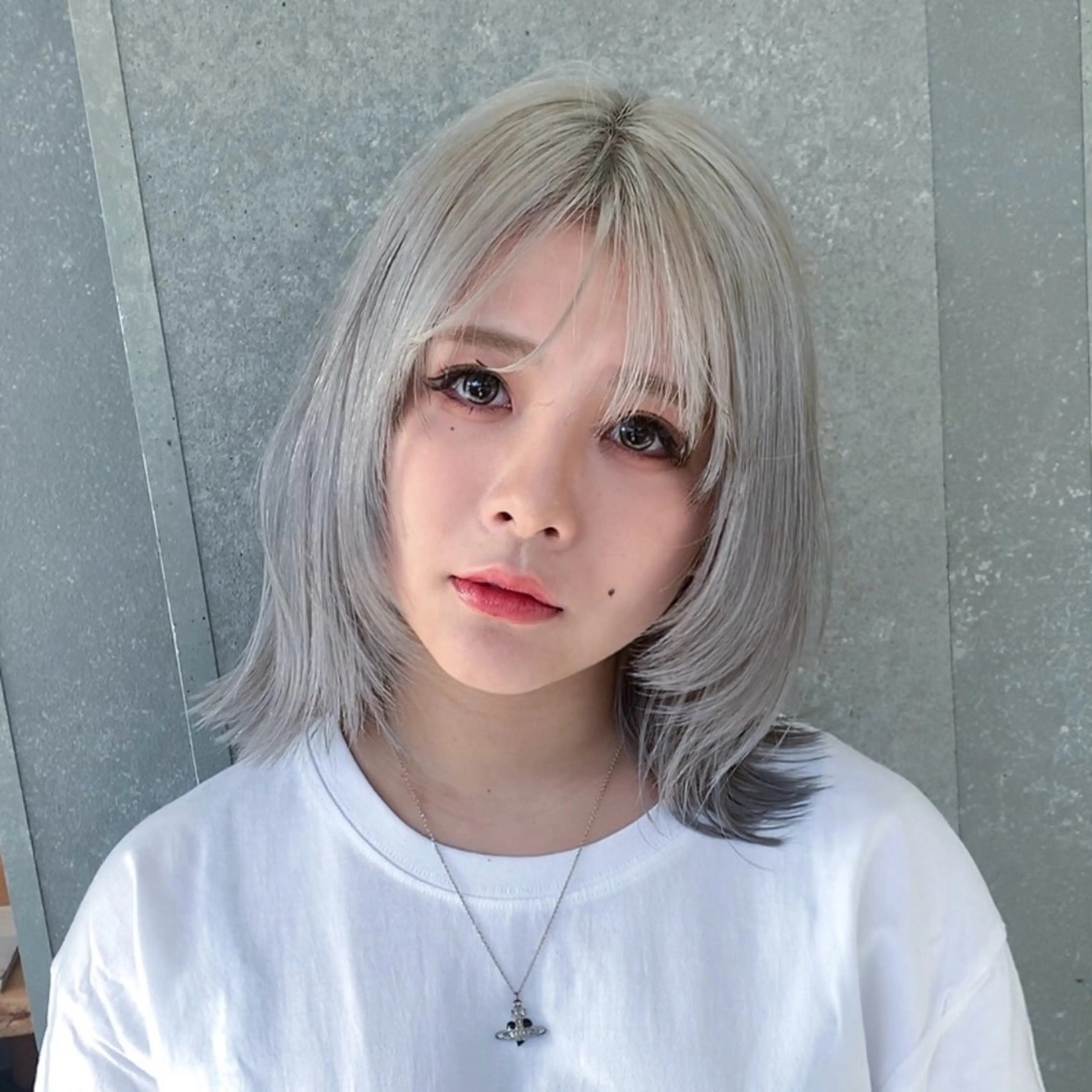 ミディアム 切りっぱなしボブ ショートボブ ボブ 顔周りカット 髪質改善 カット トリートメント ヘアセット 伊 杏のヘアスタイル