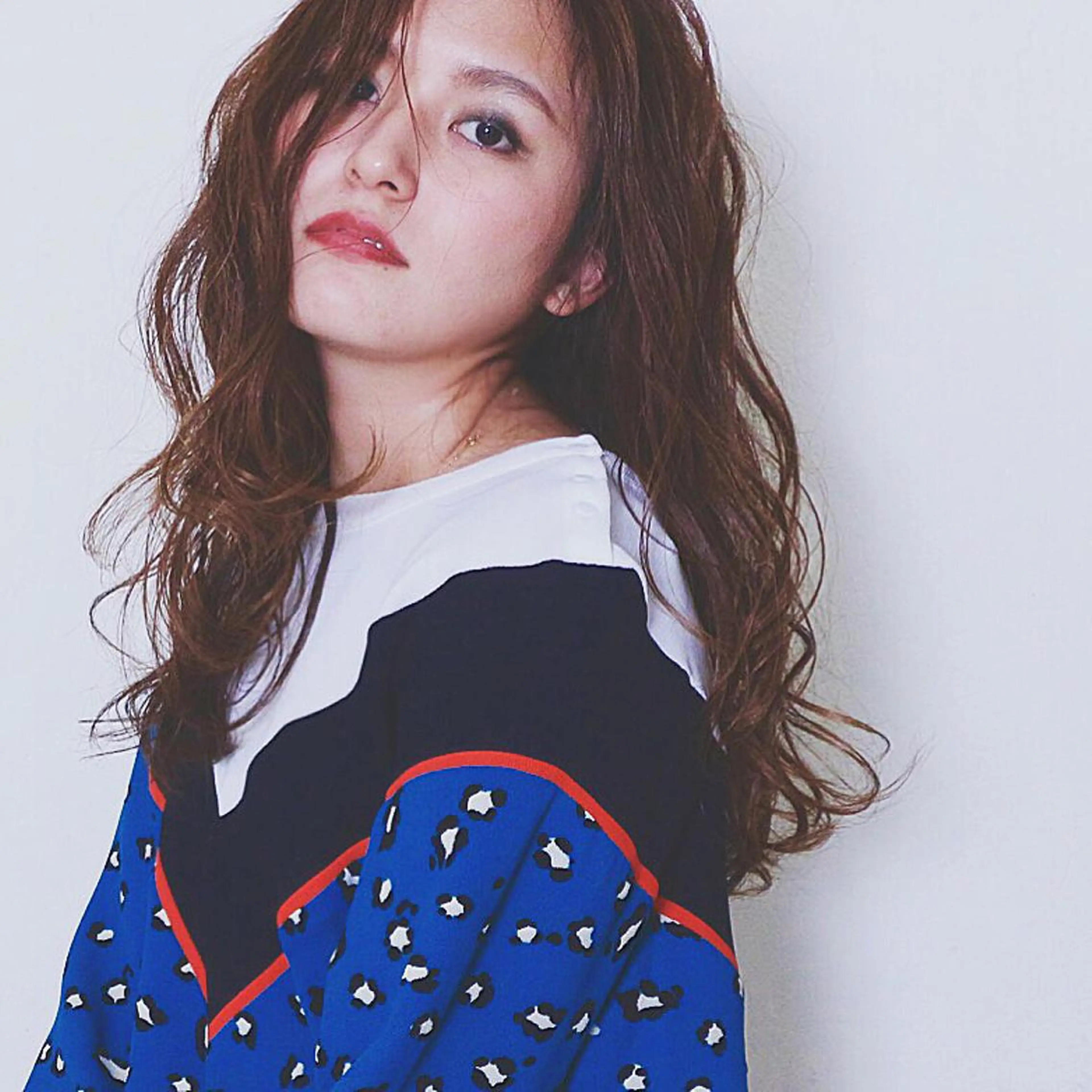 👩女性専用👩　　　　　　　　　　　　【カット＋カラー＋超音波トリートメント＋炭酸スパ】の写真