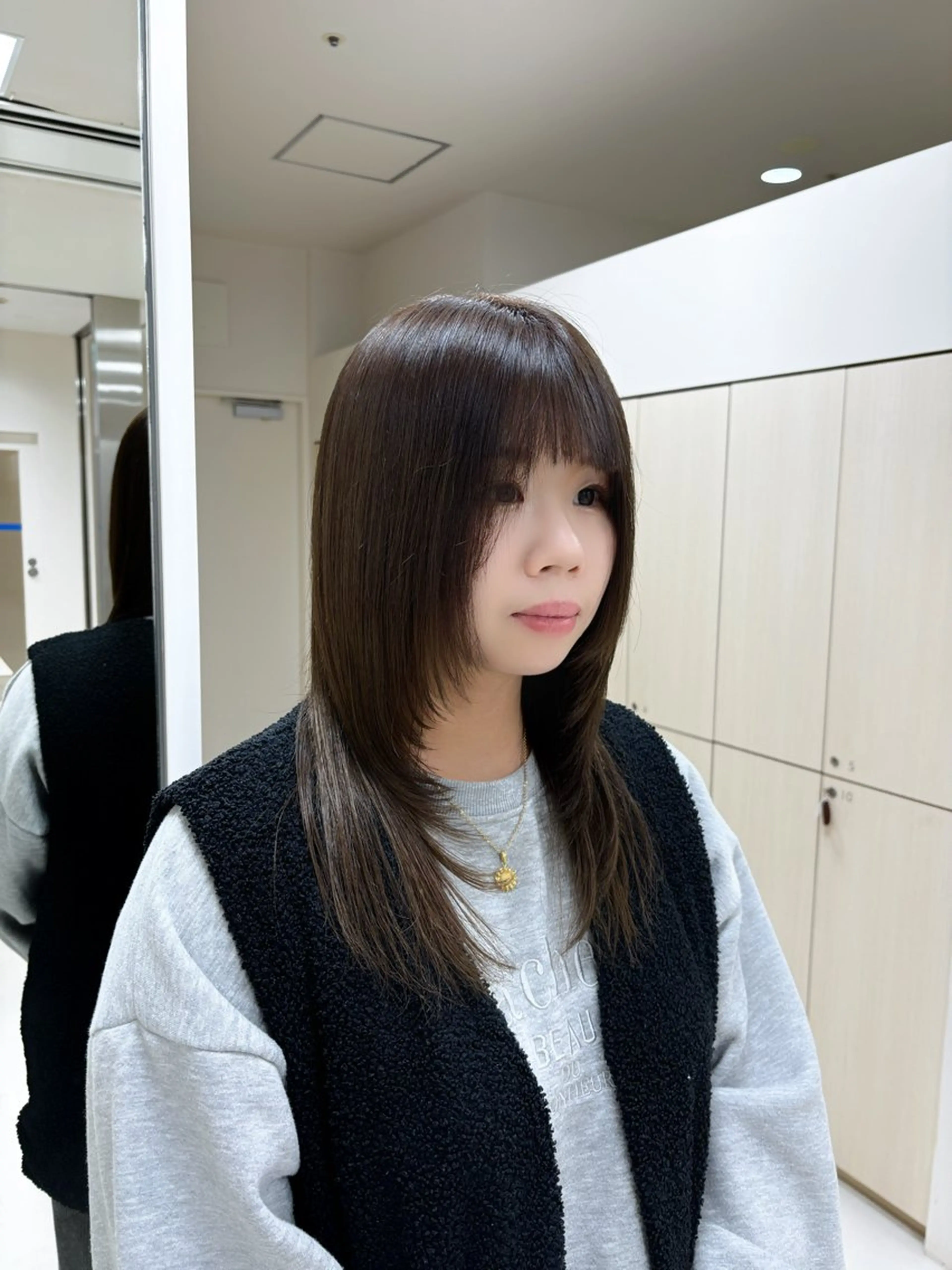 ミディアム カット 推し活/韓国/ブリー チカラーminamiのヘアスタイル