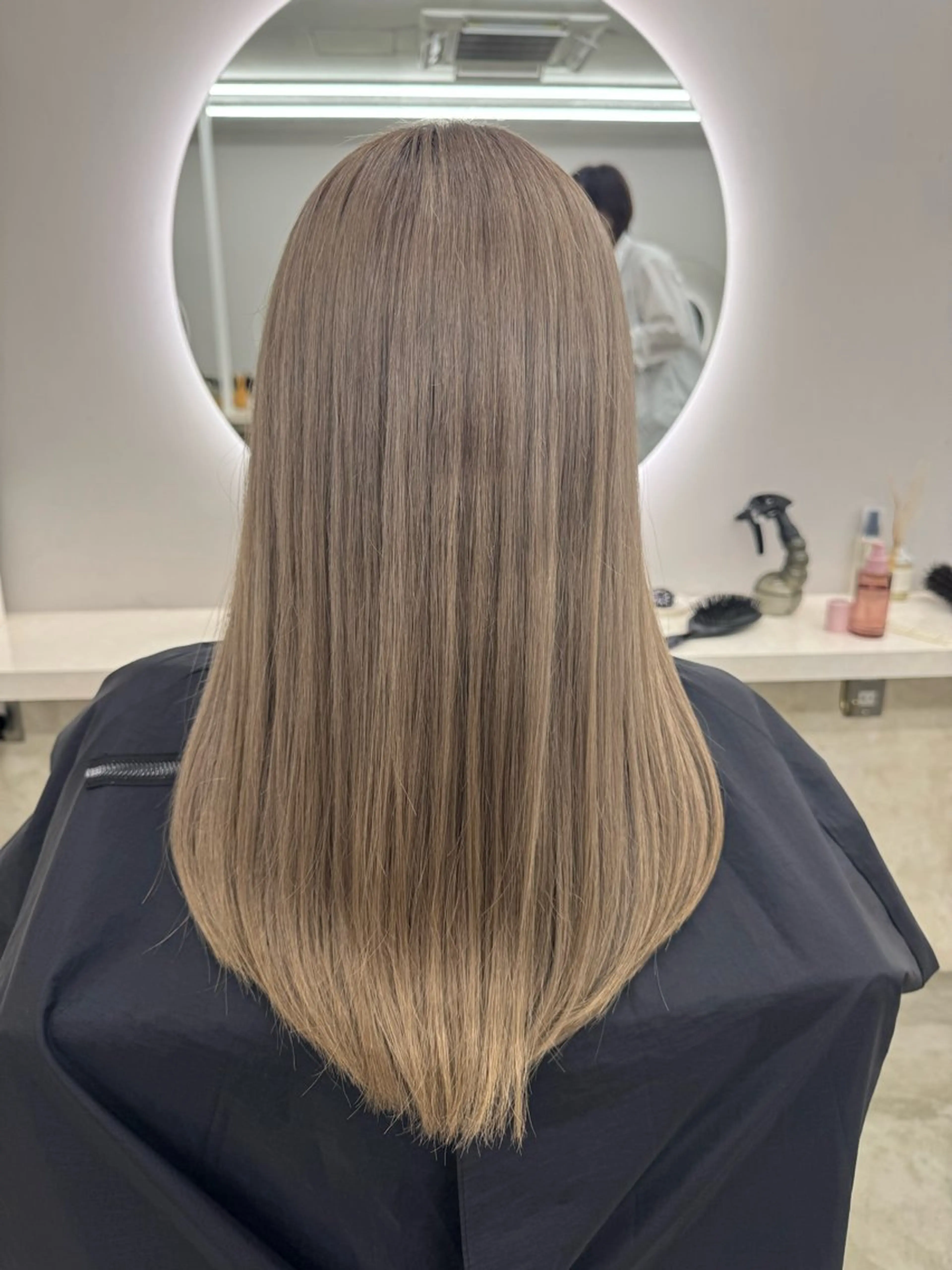 ヘアカラー sand emaのヘアスタイル