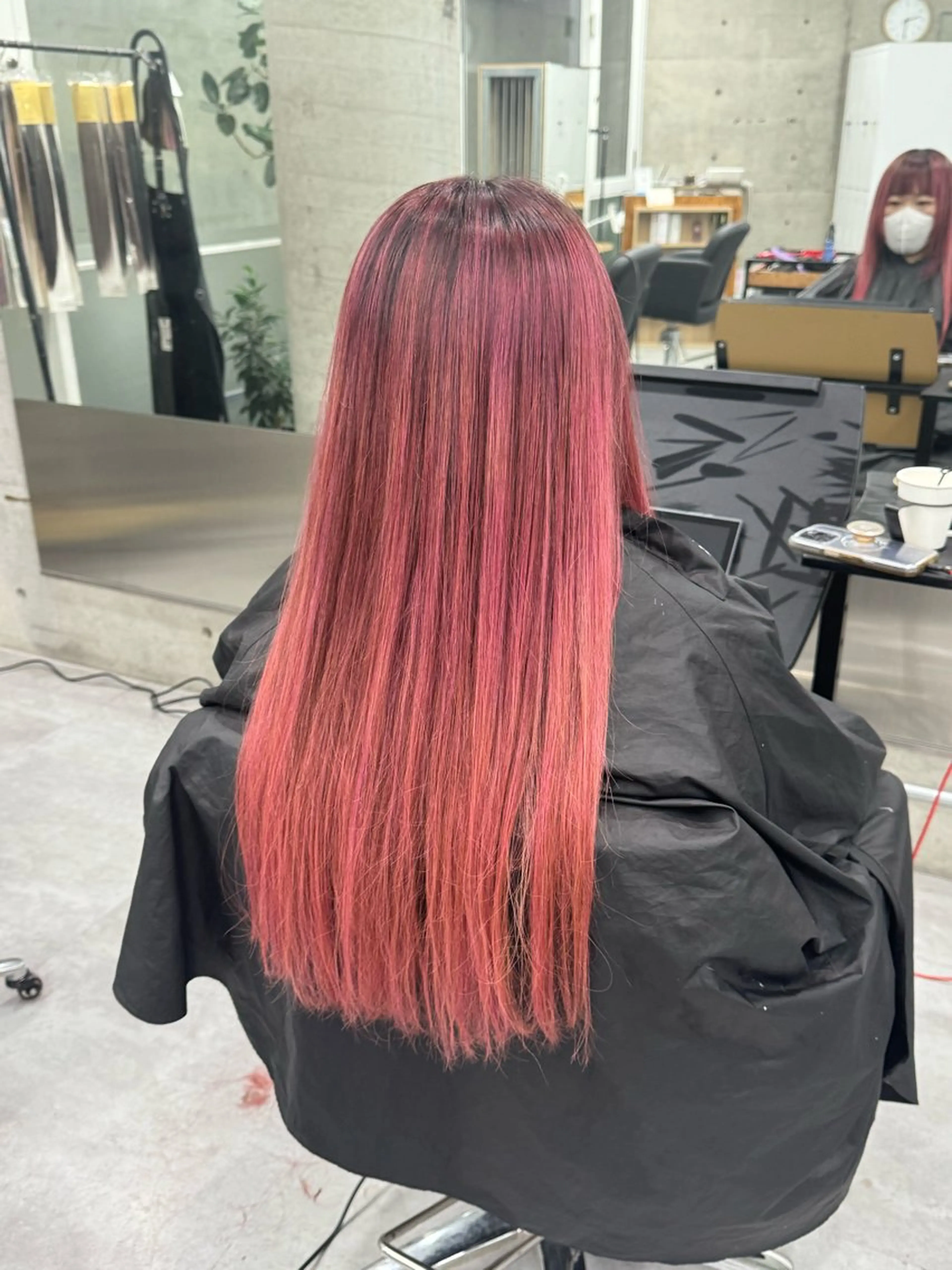 ロング カラー バレイヤージュ ピンクカラー レイヤーカット カット ヘアカラー トリートメント 艶髪✨ブリーチ職人 井手正康のヘアスタイル