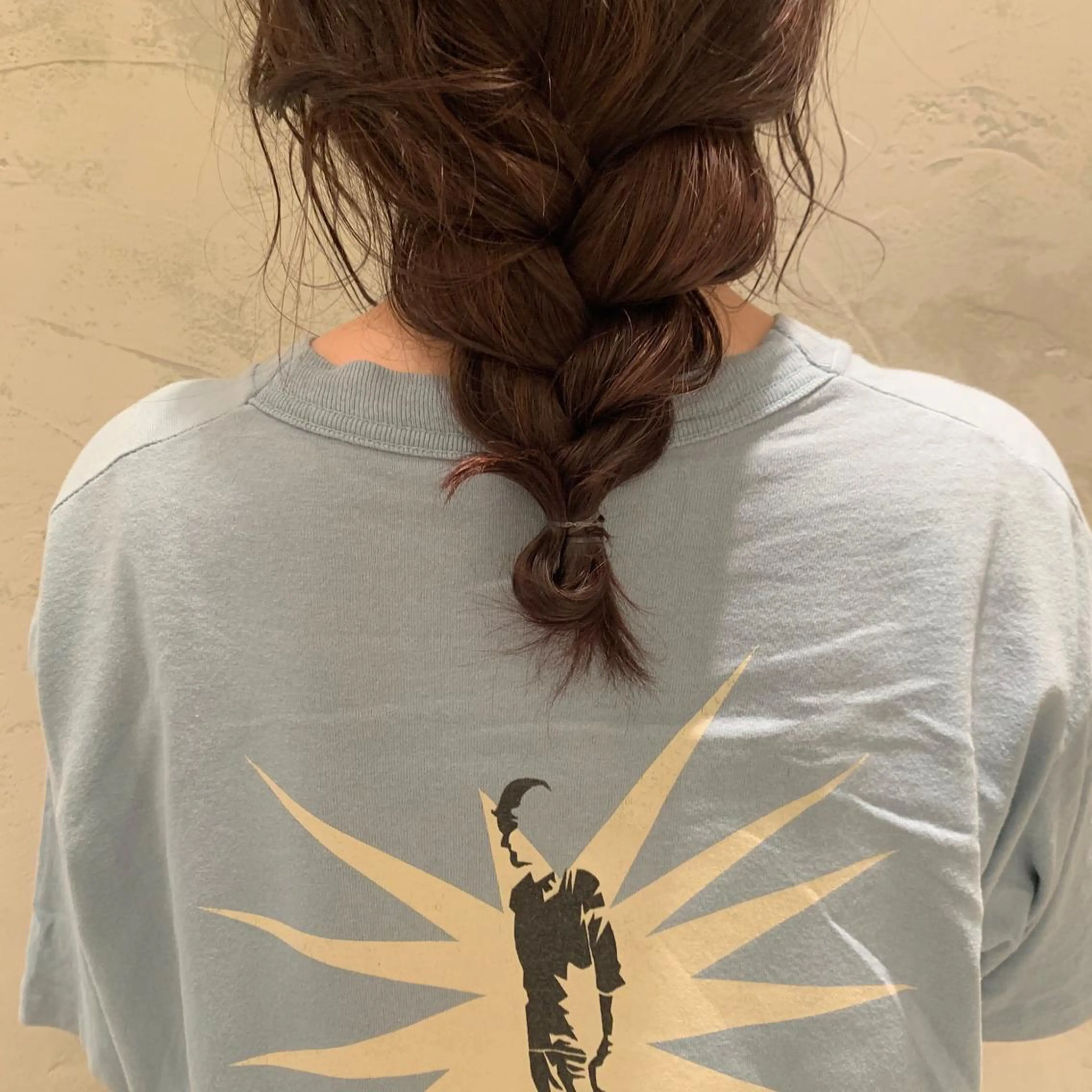 ロング カラー SAKINO． ベージュカラーのヘアスタイル