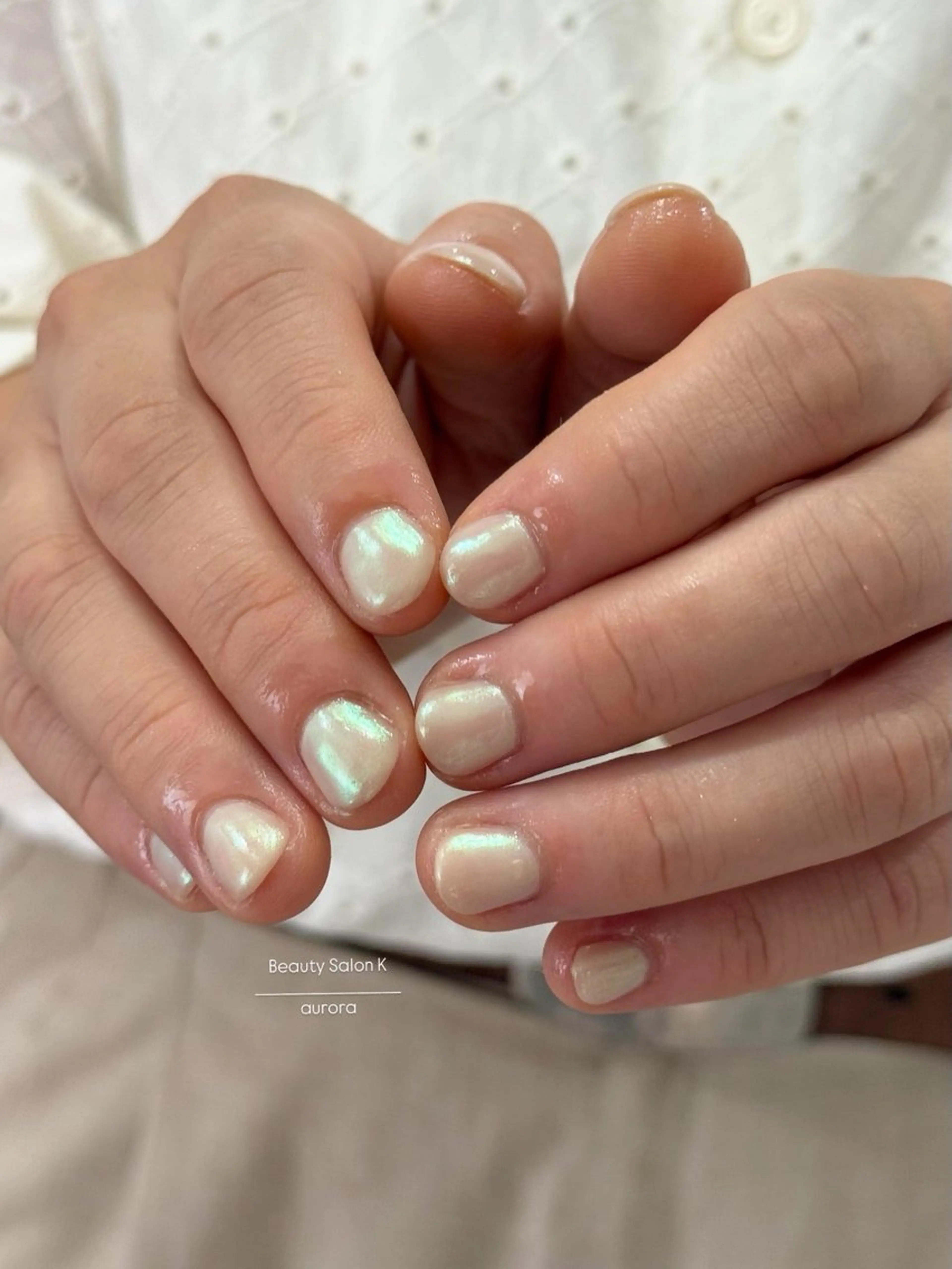 ネイル オーロラネイル ハンドネイル ハンドケア Nail salon K　momoのネイルデザイン