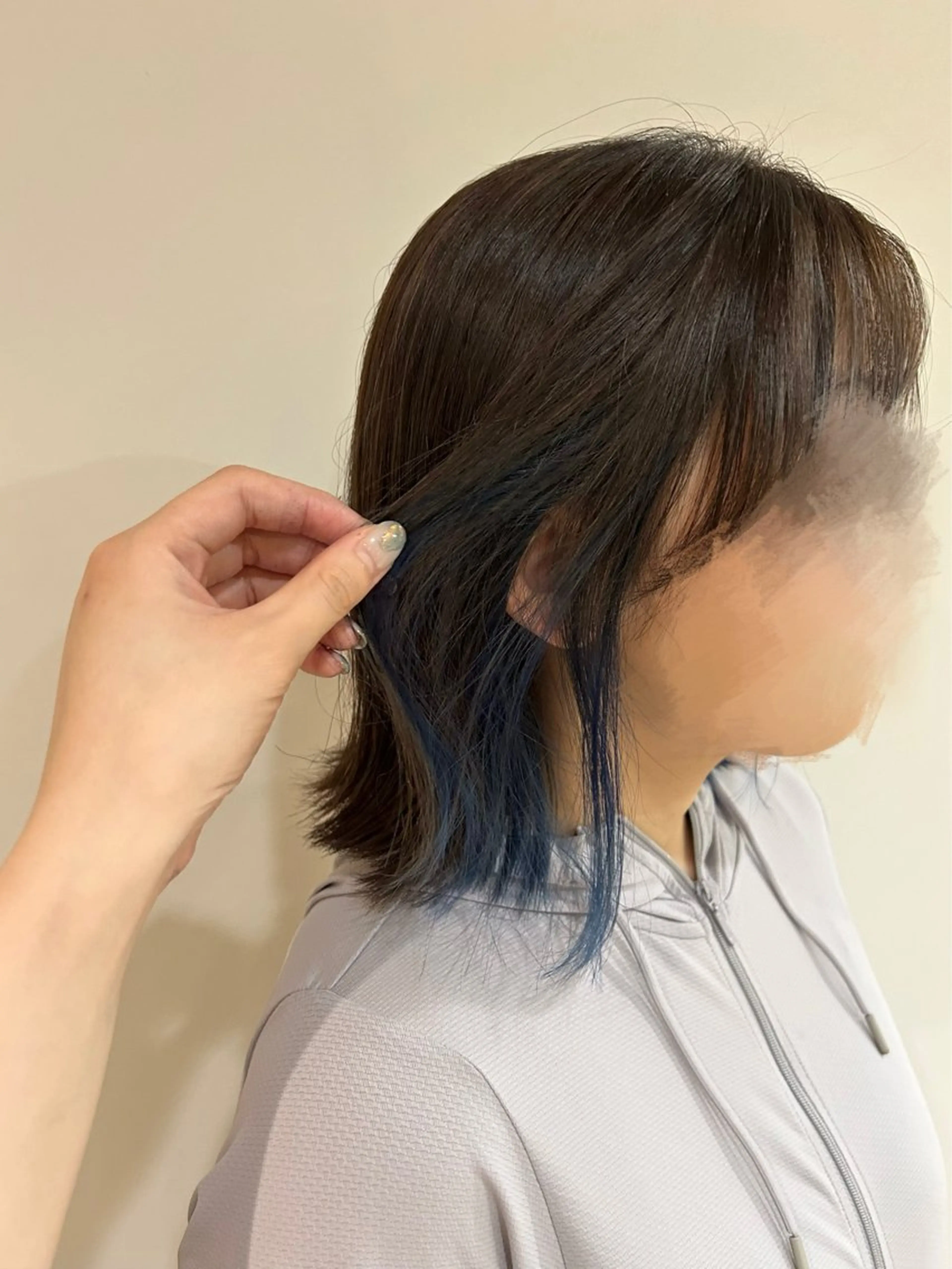 カラー ブルーカラー インナーカラー 高木 花のヘアスタイル