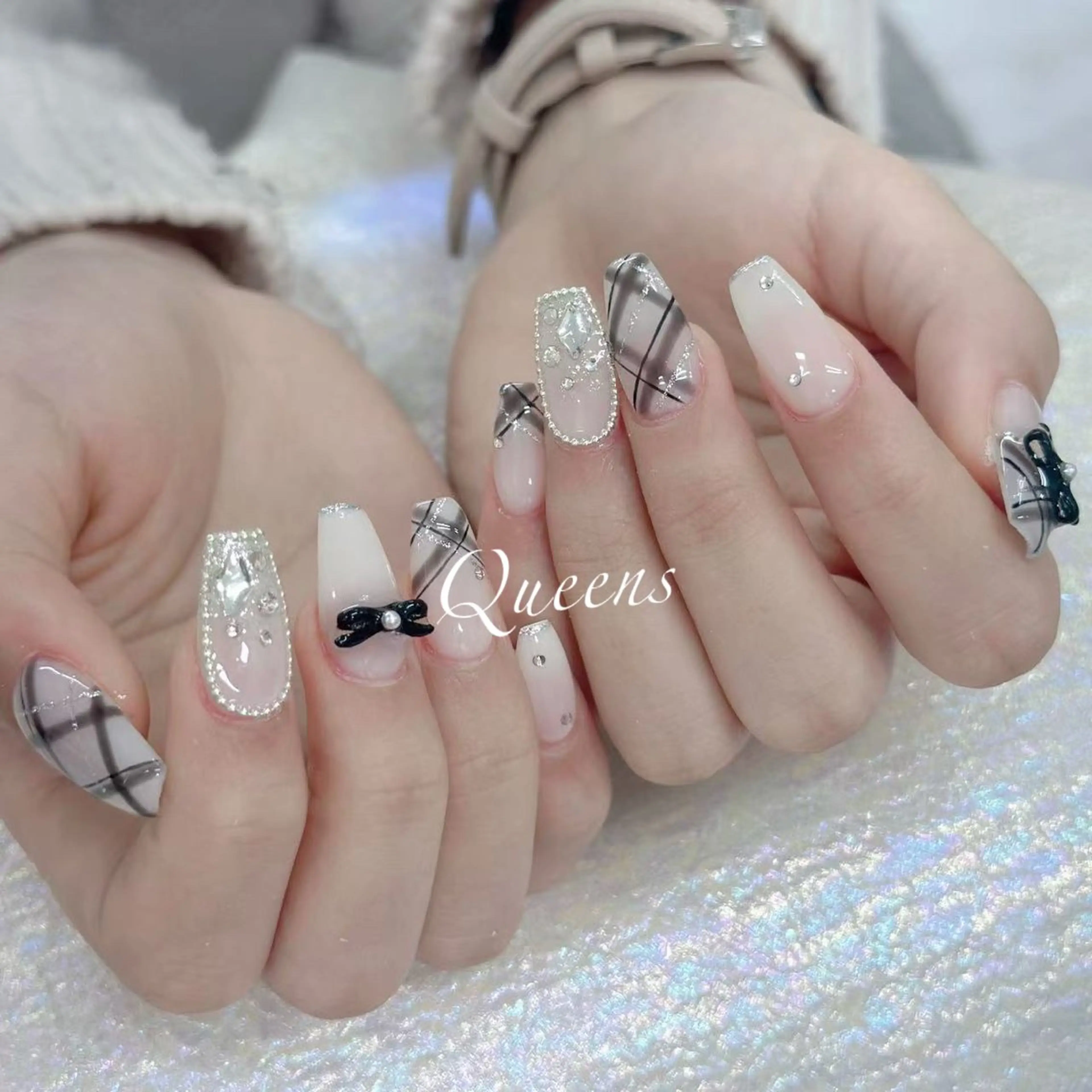 ネイル ハンドネイル Queens マオのネイルデザイン