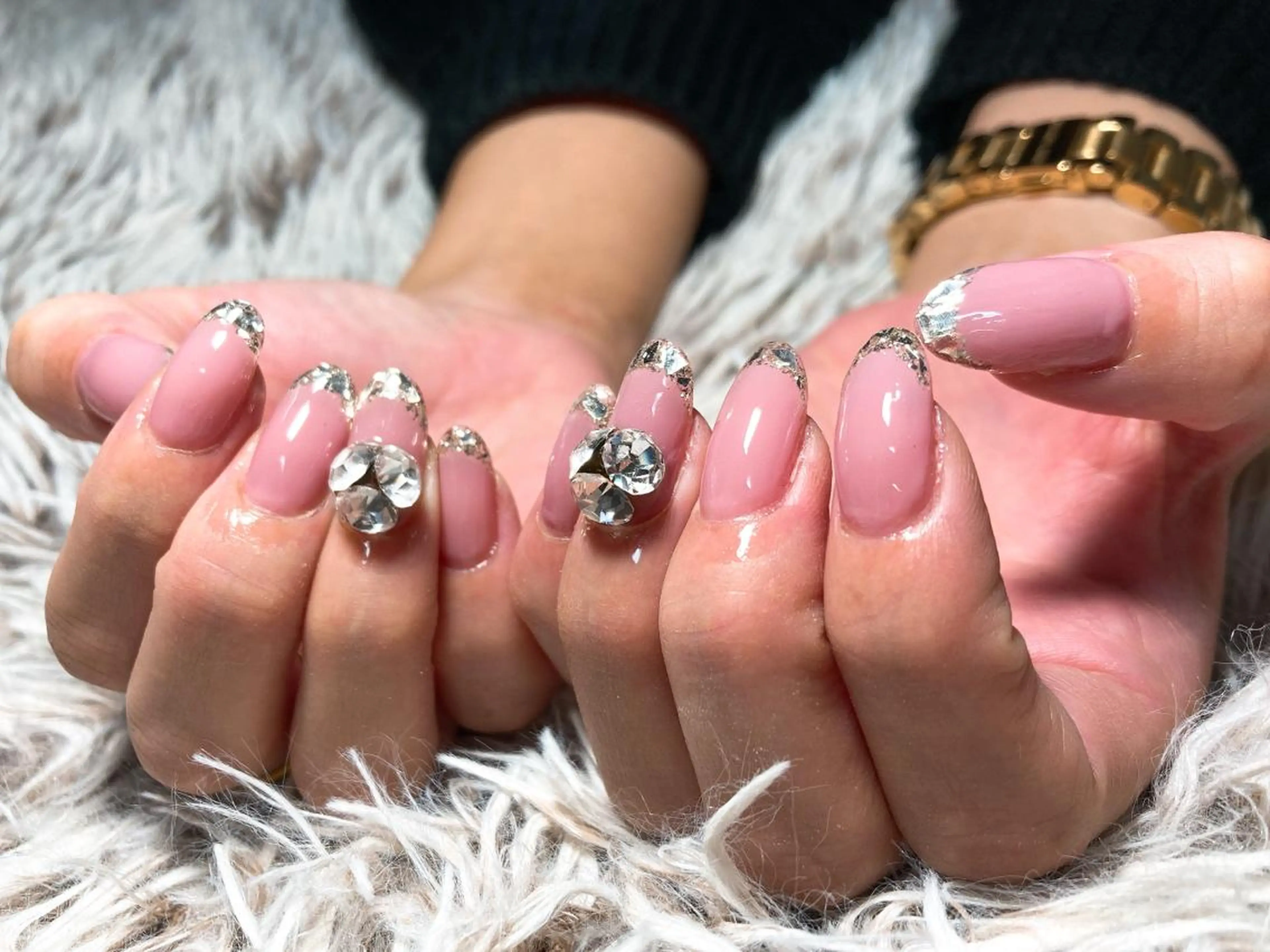 ミディアム ネイル ハンドネイル フットネイル ✴︎ Delightのネイルデザイン