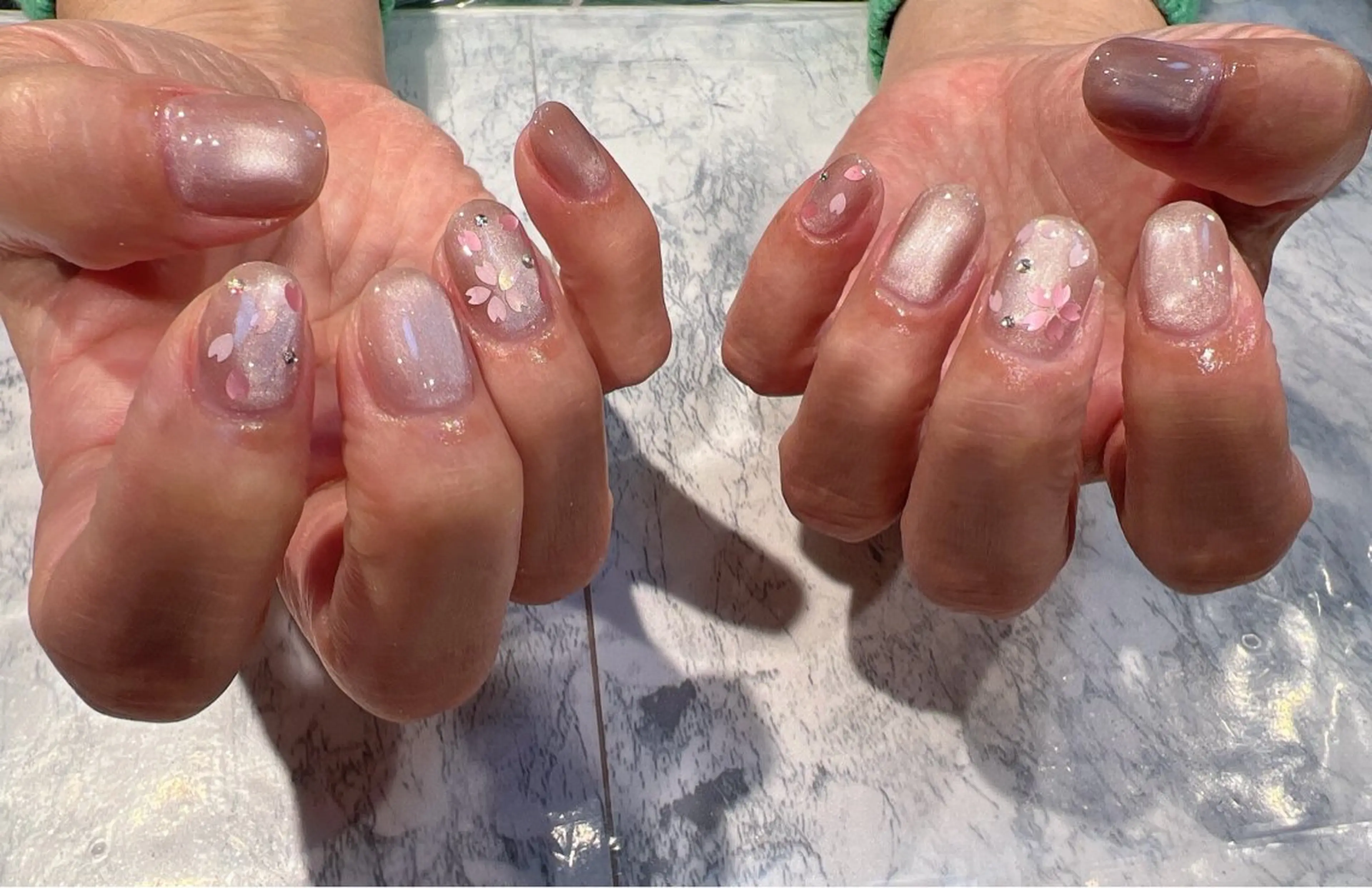 ネイル ハンドネイル Lavish nailのネイルデザイン