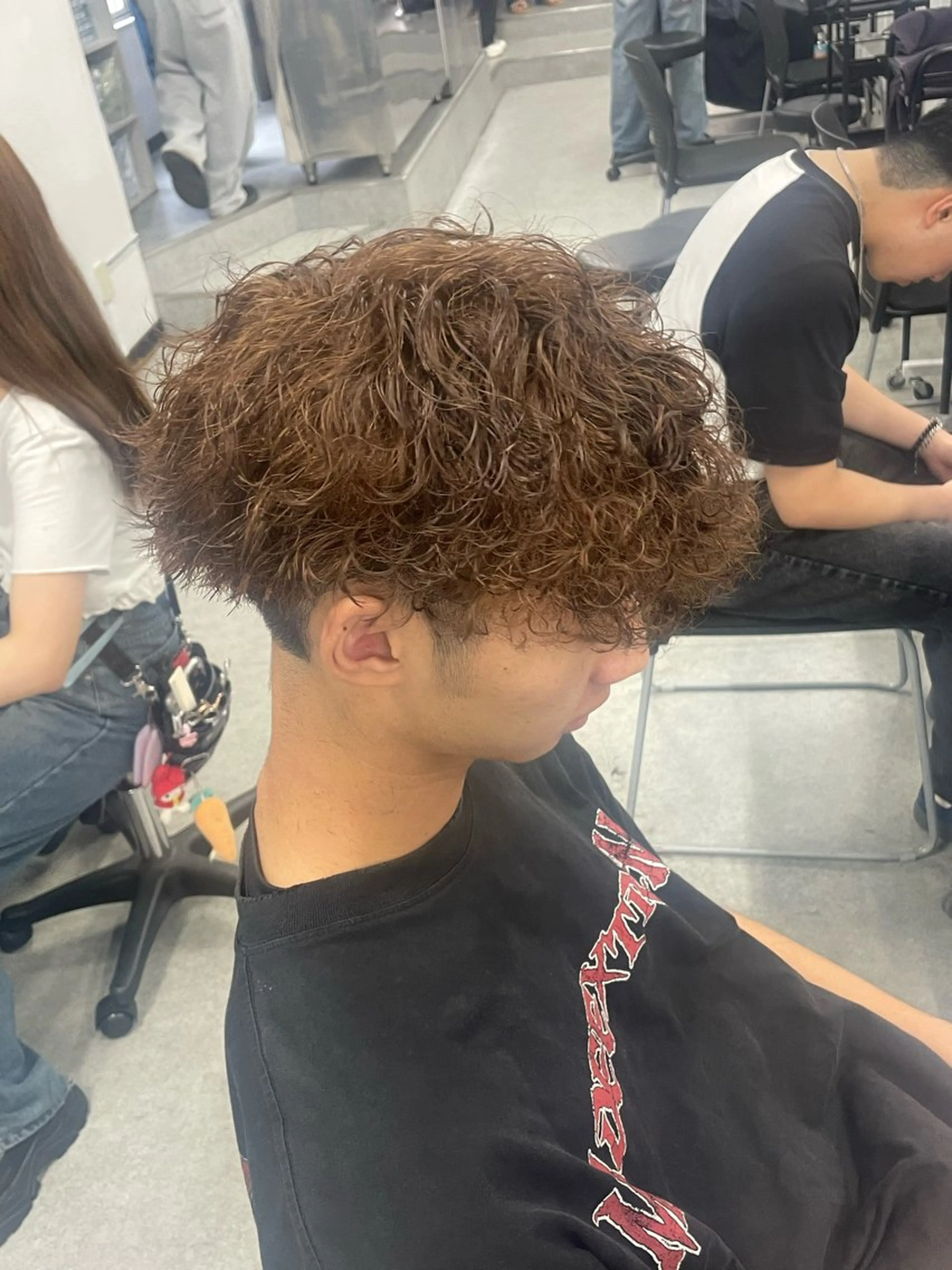 パーマ メンズ センターパート メンズハイライト メンズメッシュ マッシュ メンズパーマ カット パーマ ヘアセット 波巻き/サーフカール 🌊吉野裕稀のヘアスタイル