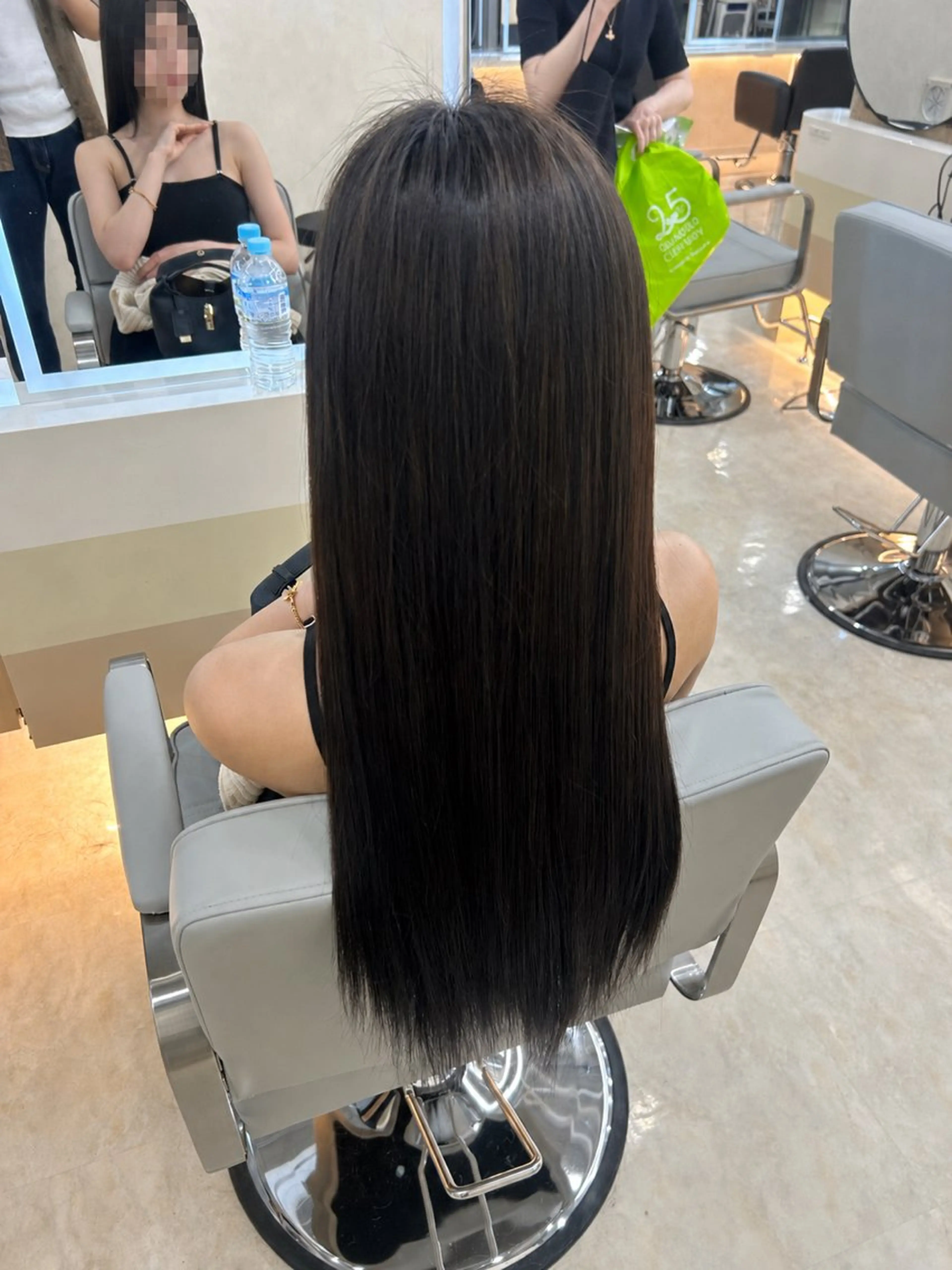 ロング カラー 大島 溜冬のヘアスタイル