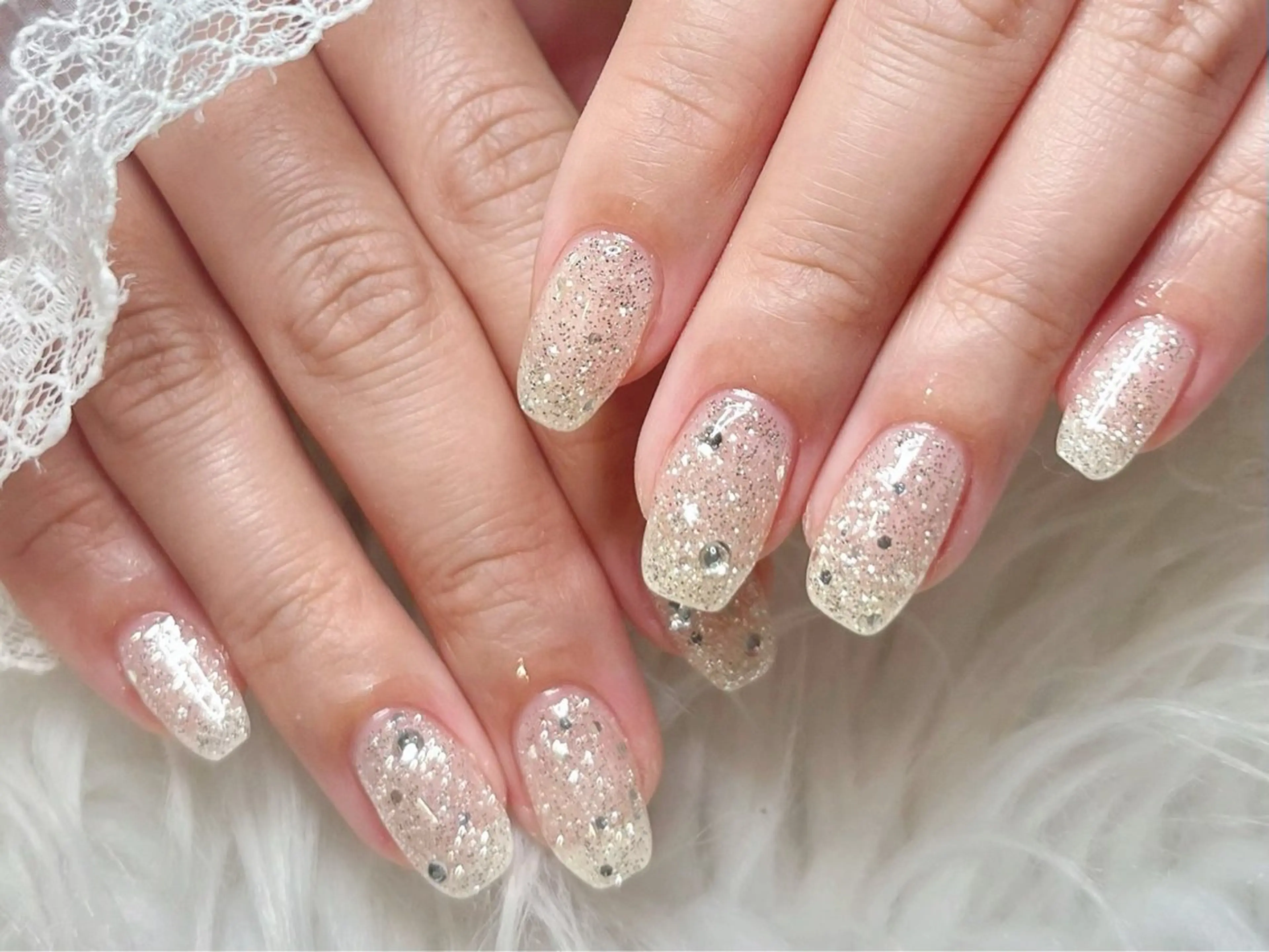 ネイル ワンカラーネイル ストーンネイル ハンドネイル kazane 💅🏾💋のネイルデザイン