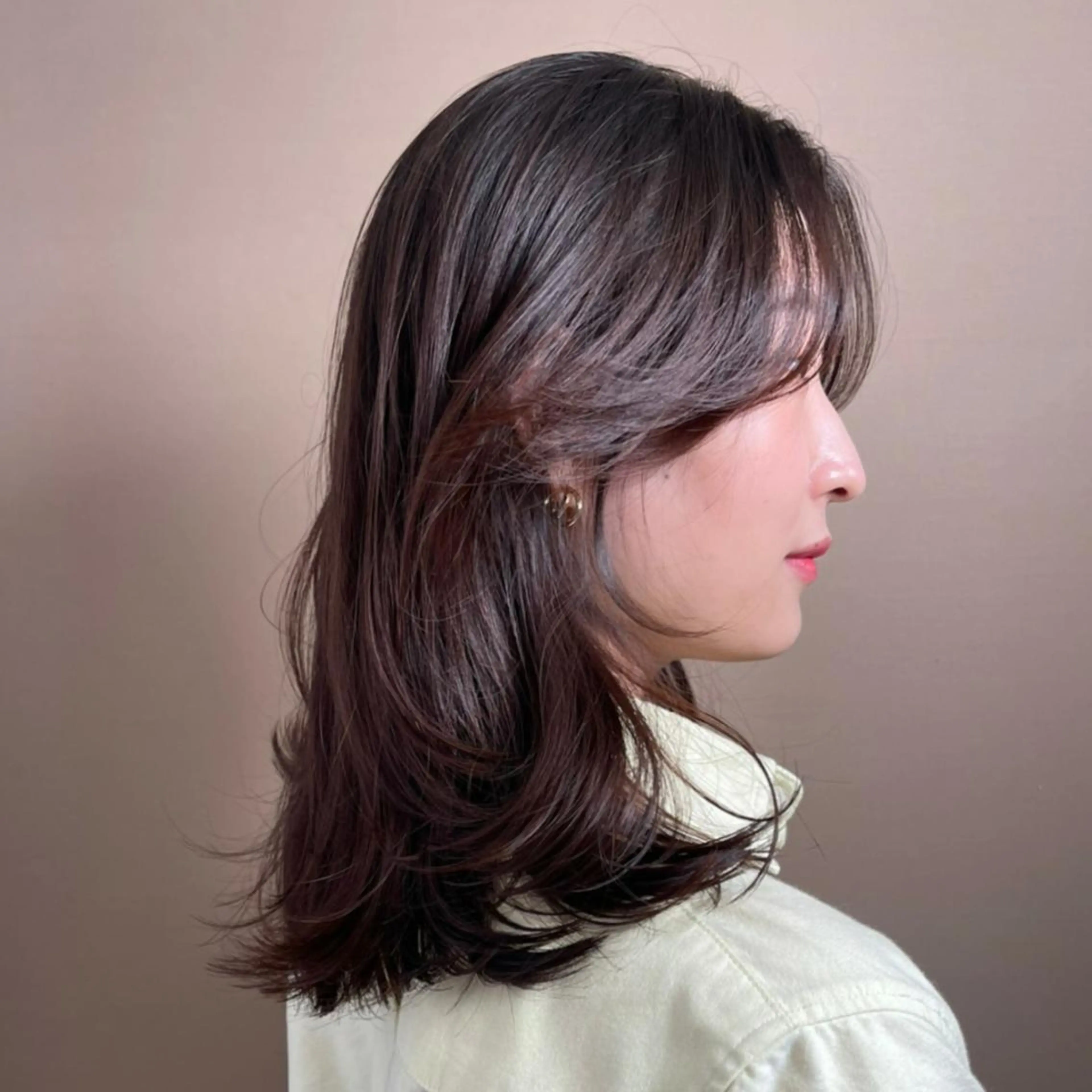 ミディアム ハッシュカット カット トリートメント 韓国レイヤー suzuのヘアスタイル