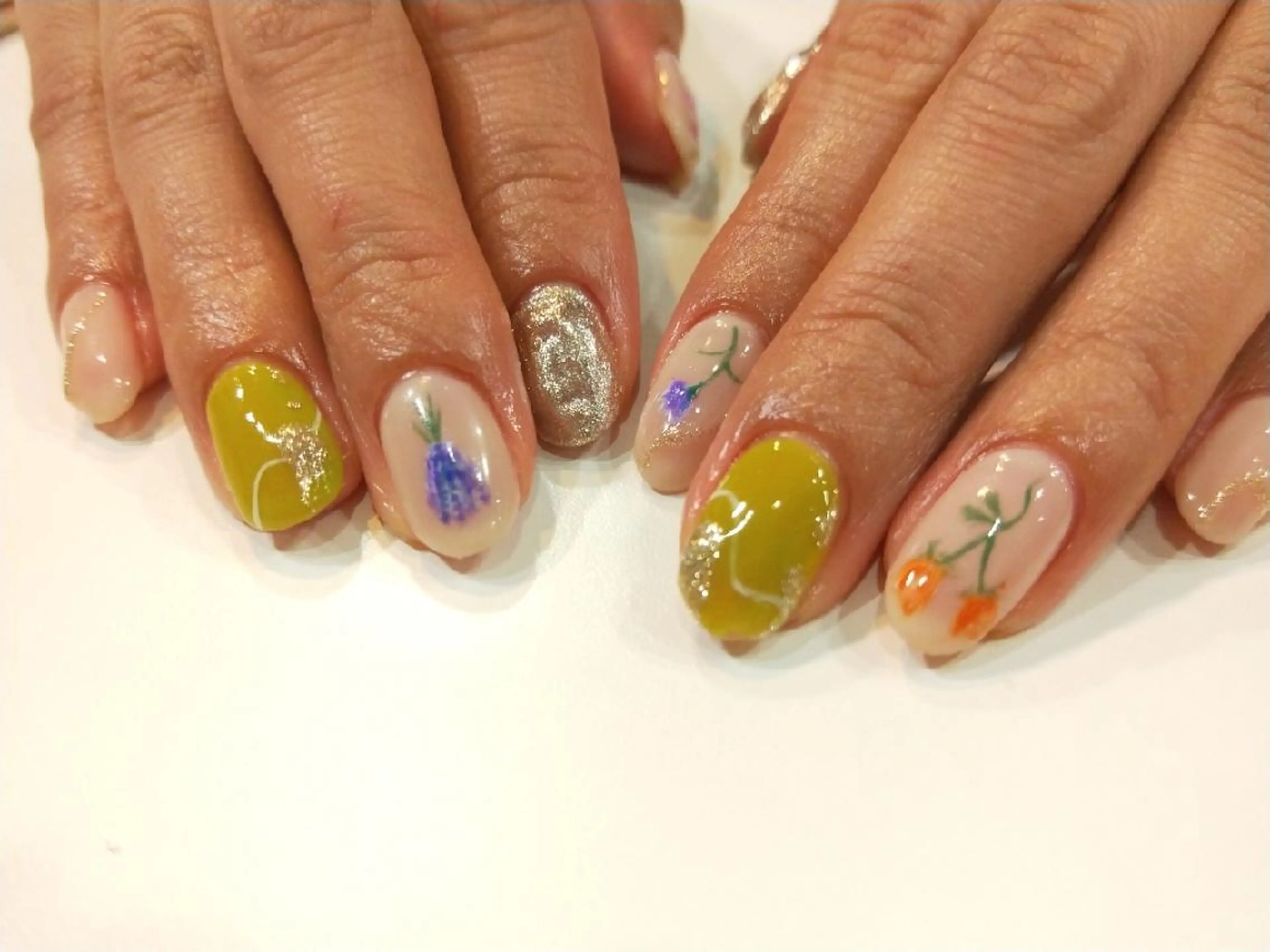 ネイル はばすみれ🎀ﾈｲﾙ 光ﾌｪｲｼｬﾙ ﾍｱのネイルデザイン