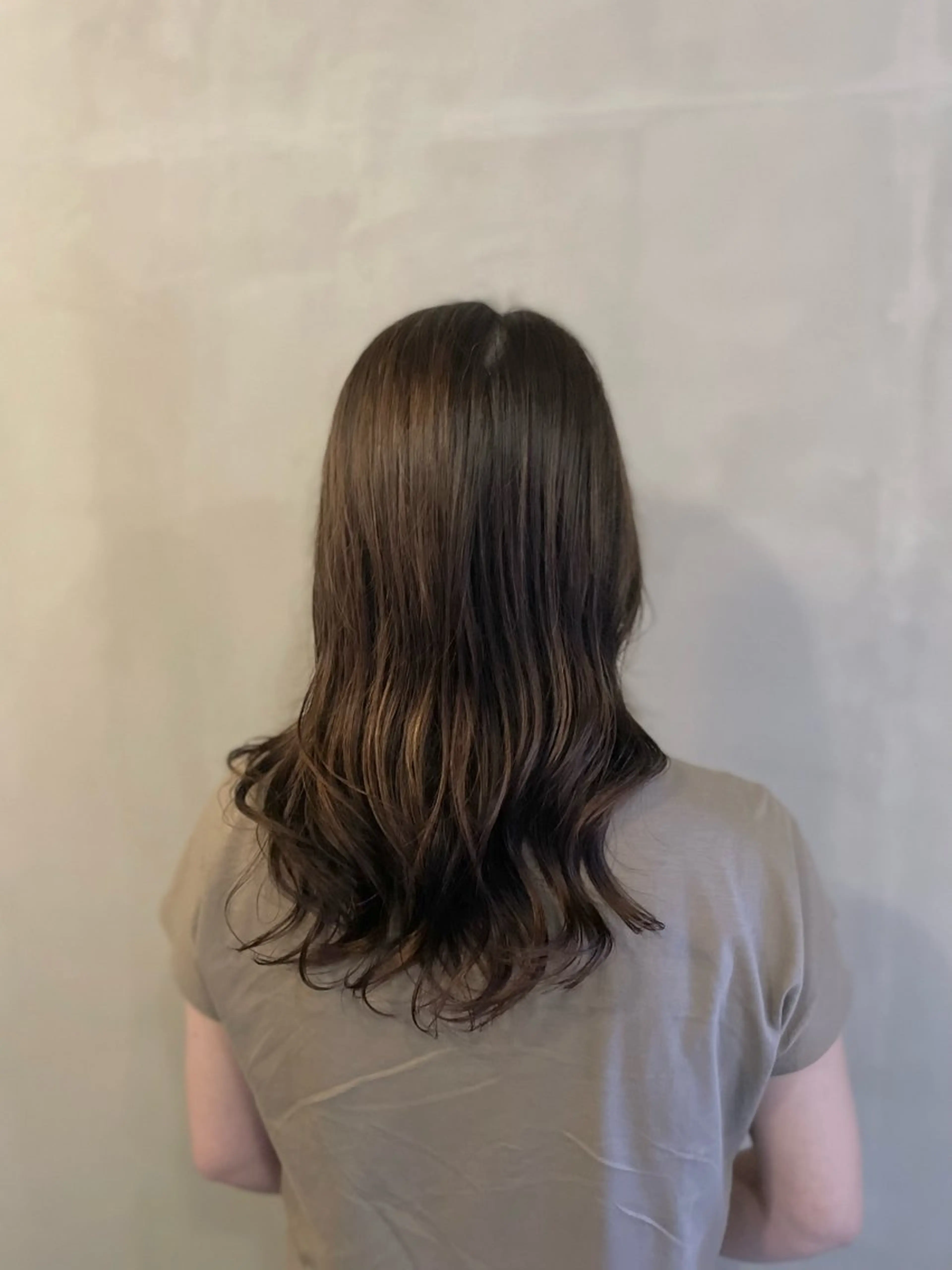 セミロング パーマ 山本  弦生のヘアスタイル