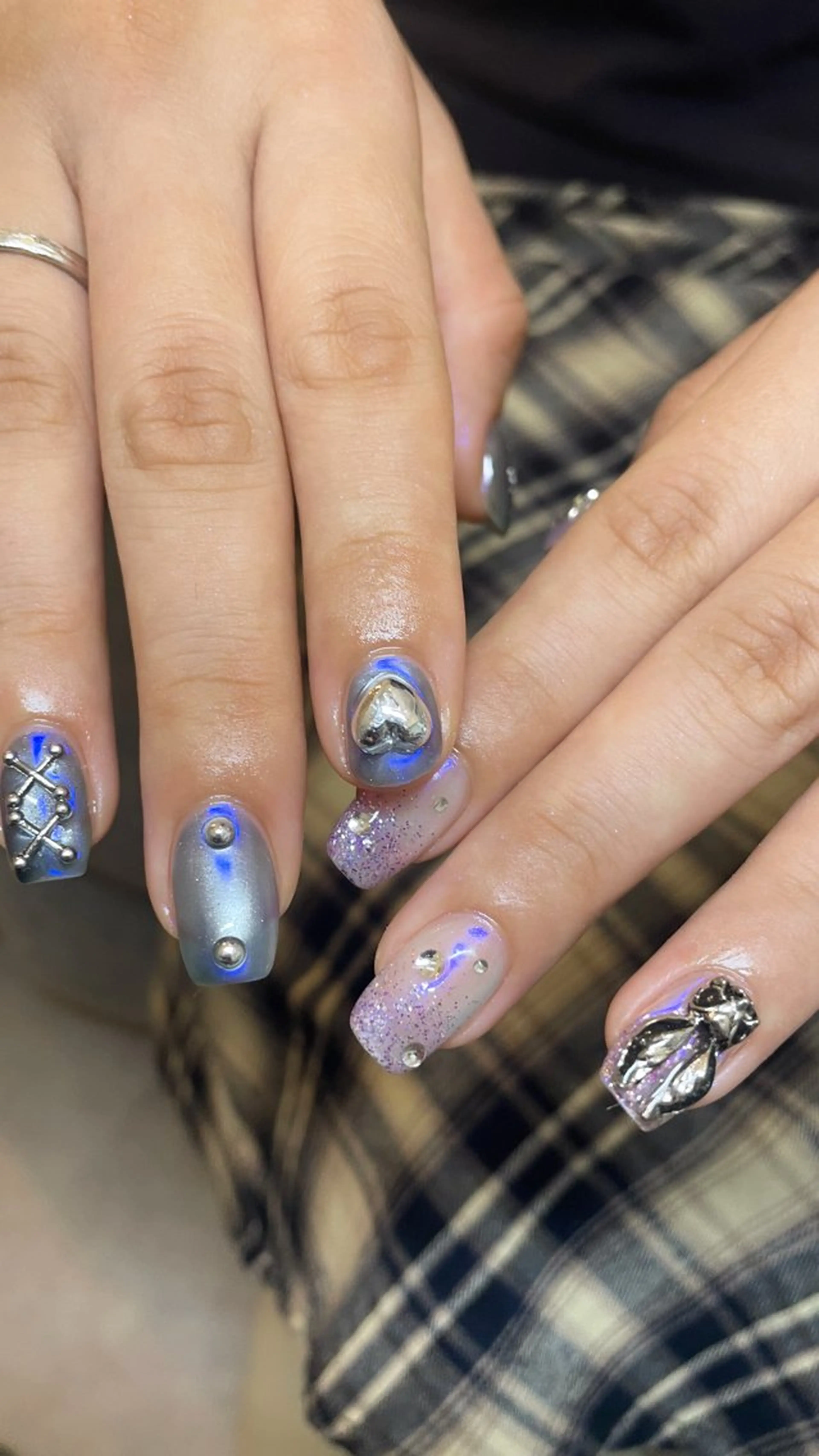 ネイル オーロラネイル anny ／あにのネイルデザイン