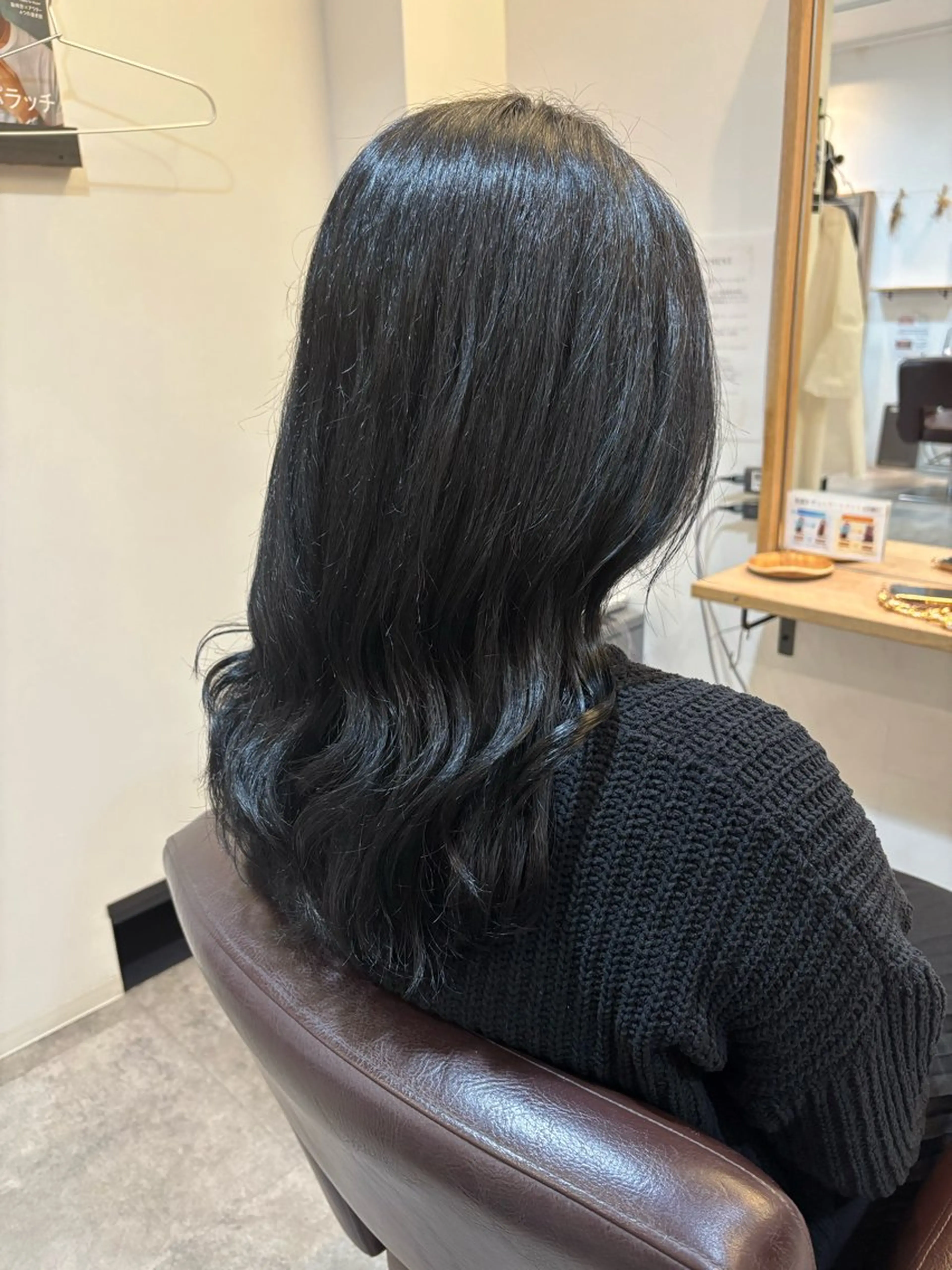 セミロング カラー ダブルカラー ハイトーンカラー ボブ 顔周りカット 髪質改善 ヘアカラー RISE SWELL 江坂momoneのヘアスタイル