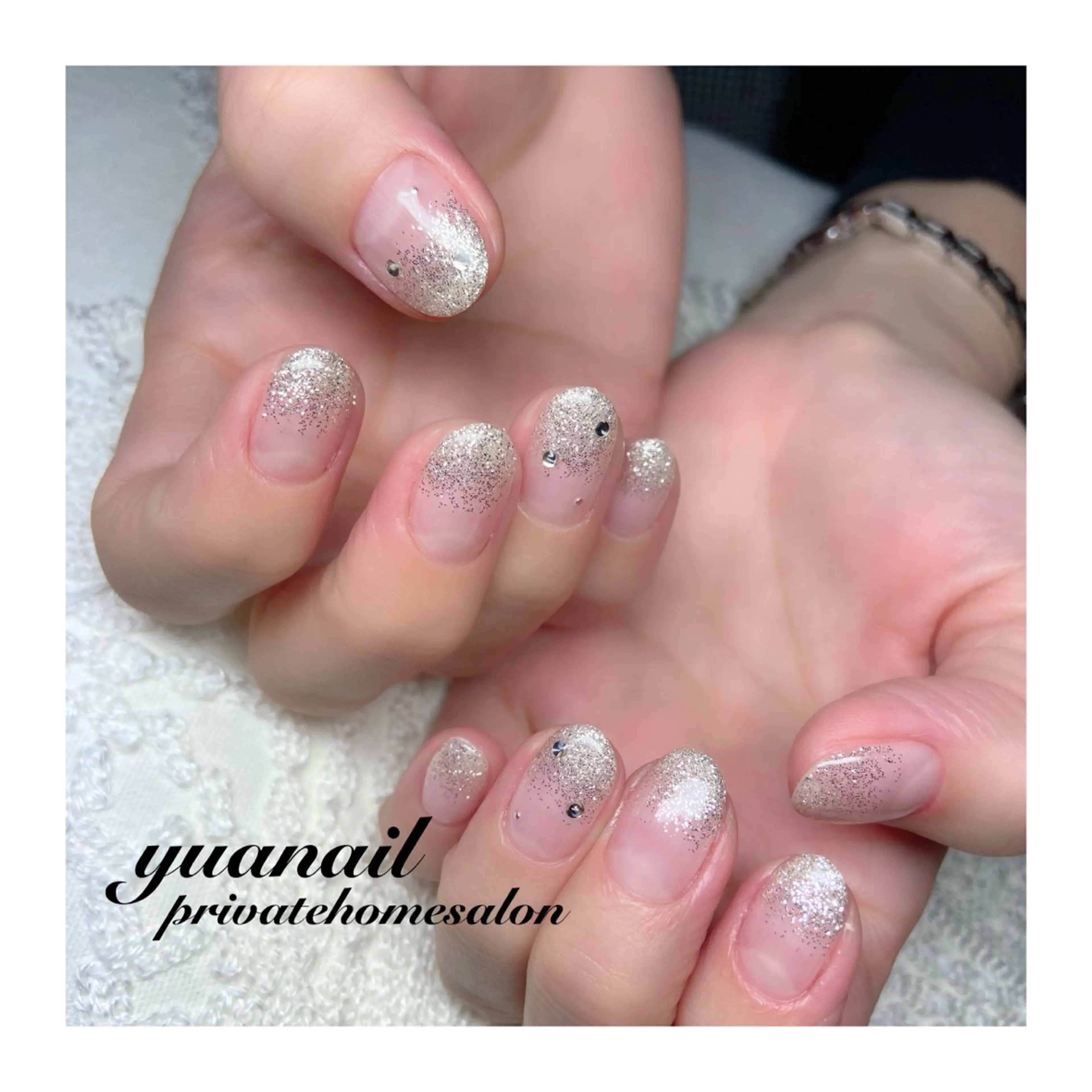 ネイル グラデーション ラメ(グリッター) ラメグラデーション ストーンネイル YÜA NAILのネイルデザイン