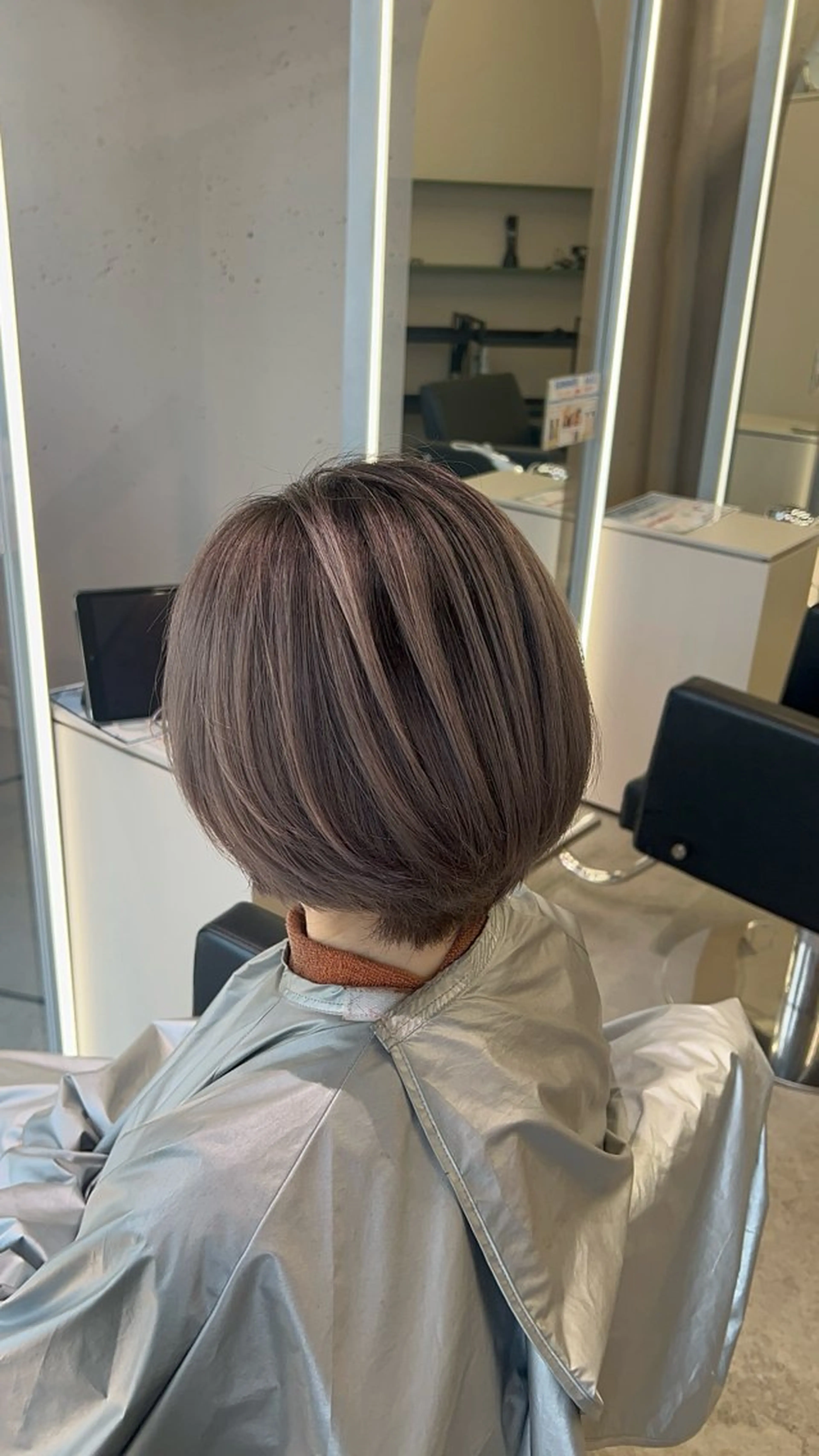 ショート カラー ヘアカラー トリートメント 今が1番似合う自分に /志音のヘアスタイル