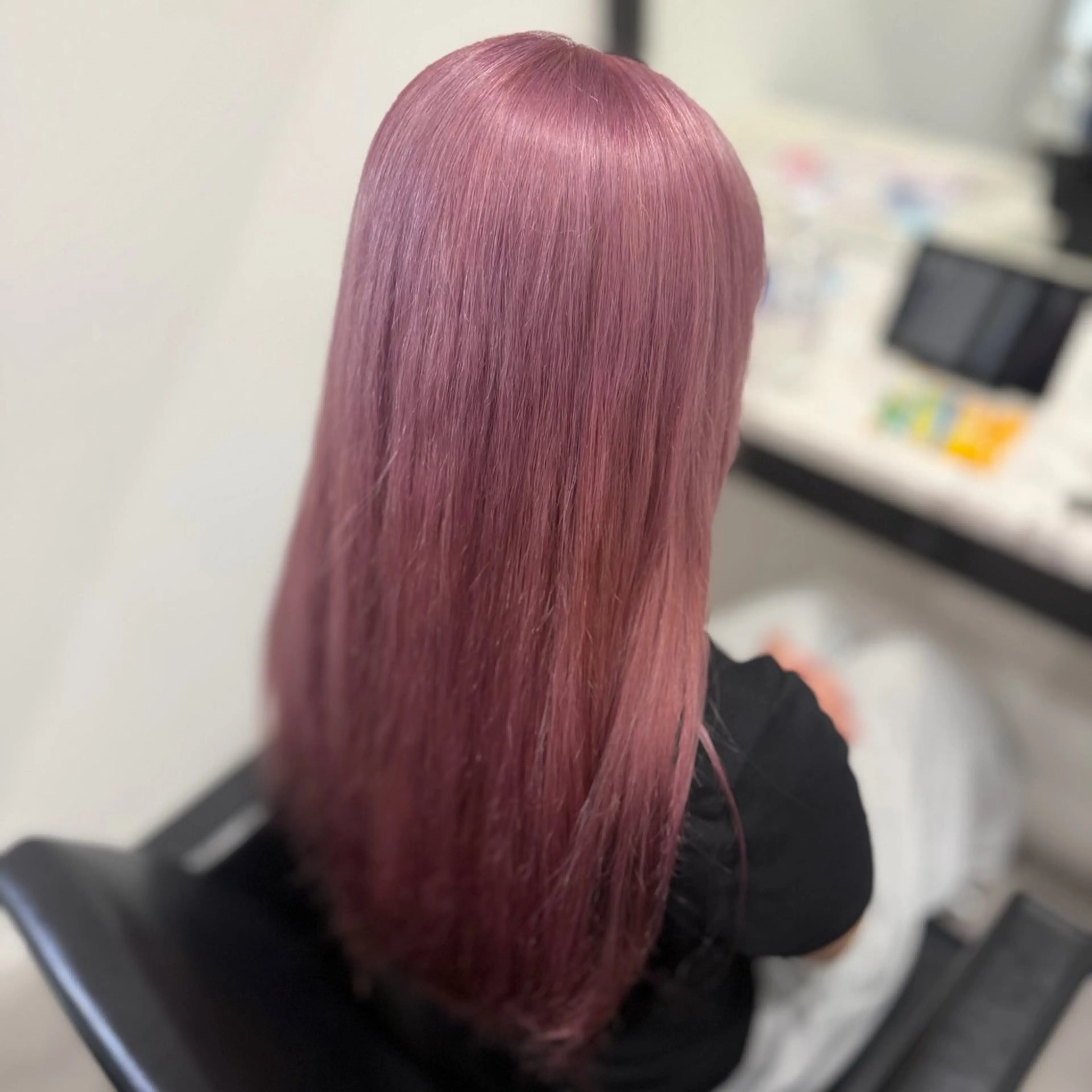 ロング カラー ベージュカラー ブリーチ ピンクカラー ピンクベージュ Dia ‎ アキヨシ ミユのヘアスタイル