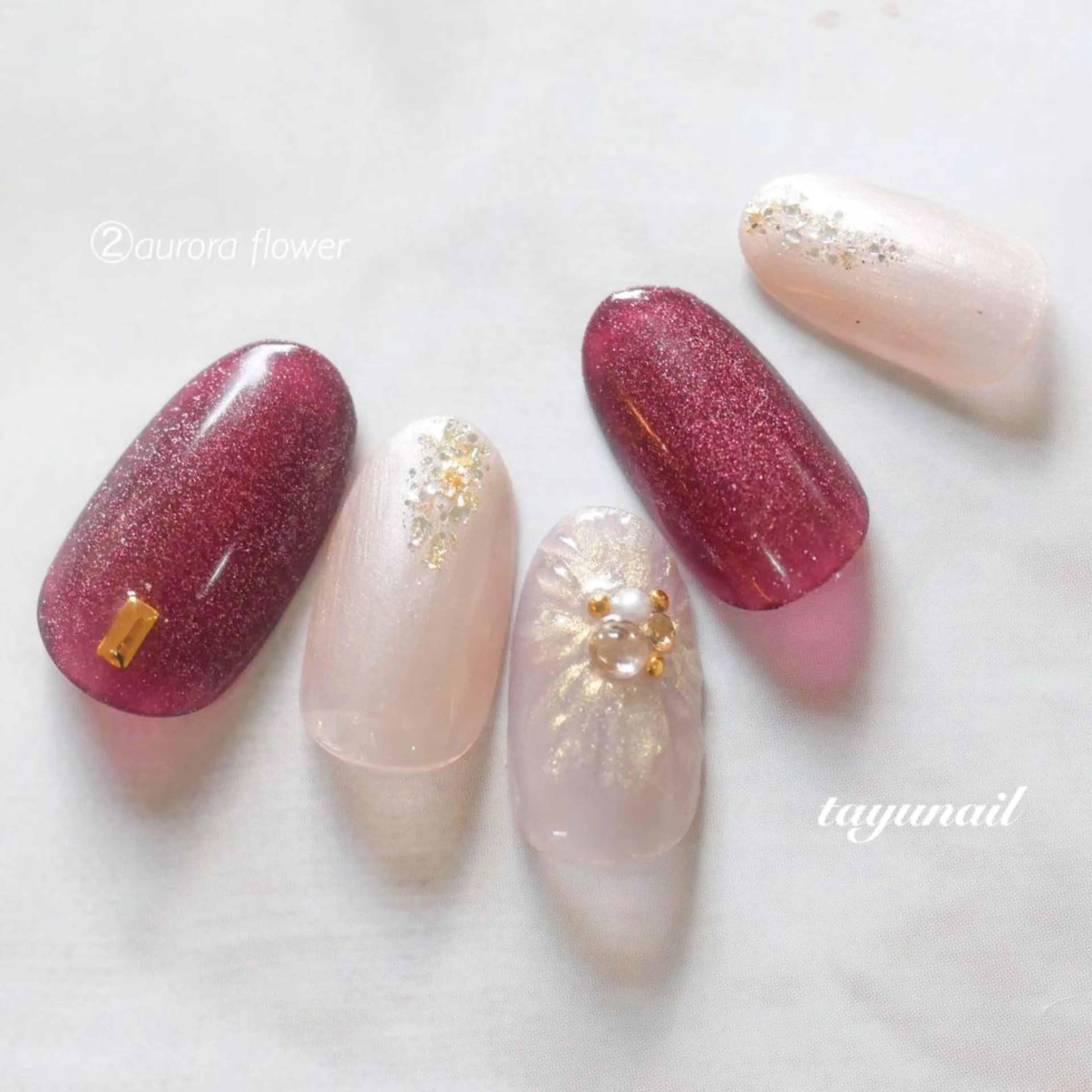 ネイル アートネイル オーロラネイル ブルー フラワーネイル ジェルネイル ネイルサロン 【たゆnail】のネイルデザイン