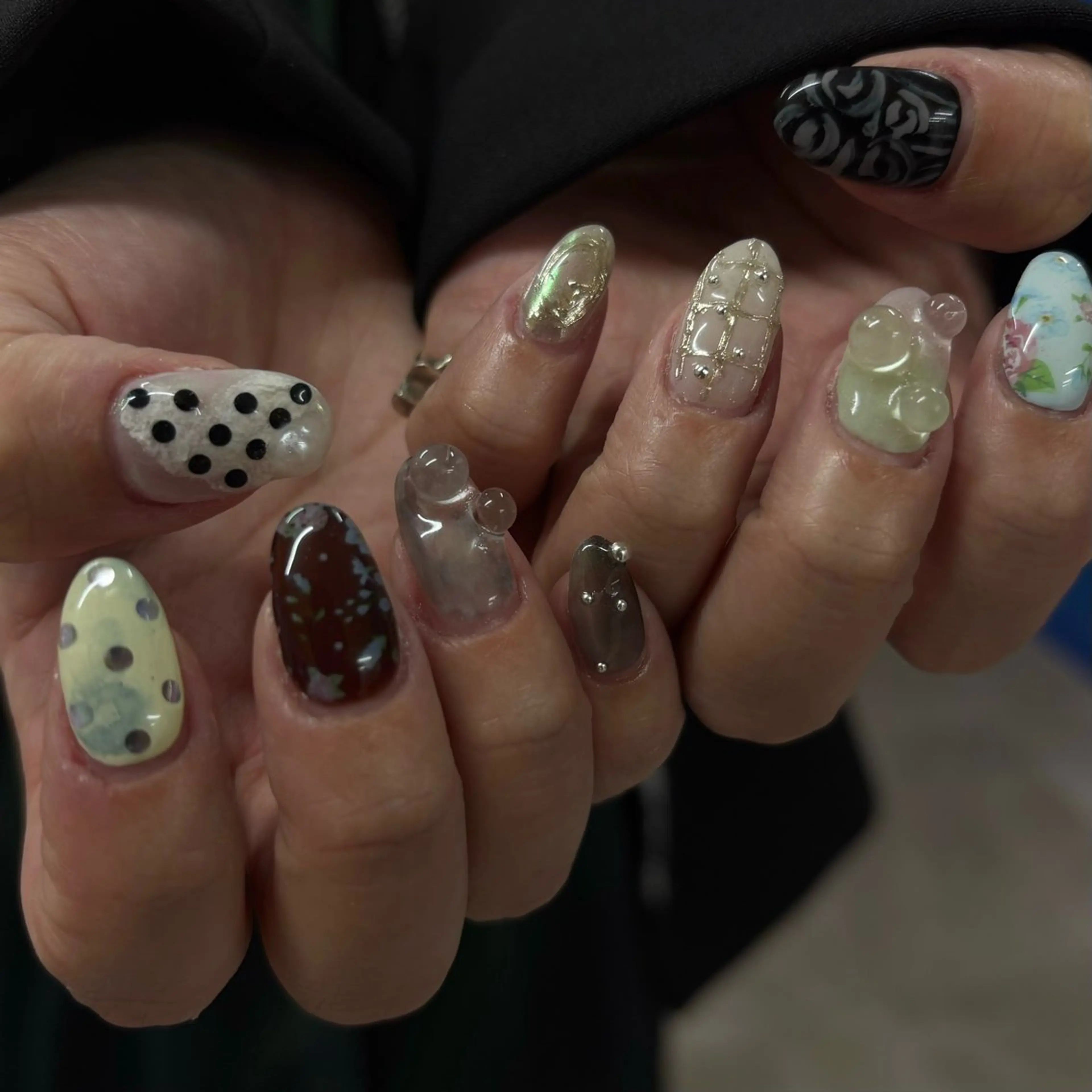 ネイル ハンドネイル フットネイル yuri / 個性派nailのネイルデザイン