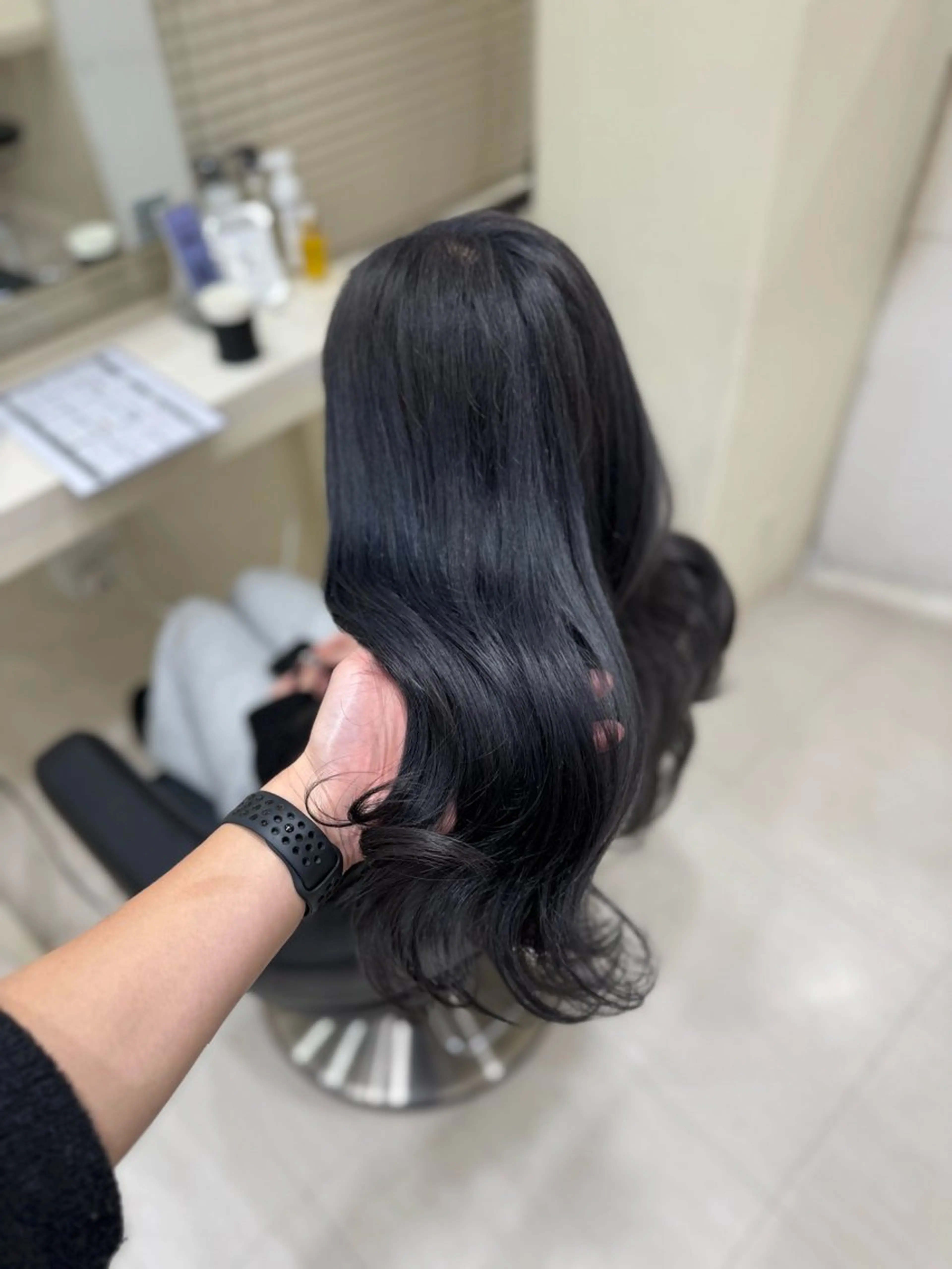 ロング カット ヘアカラー 縮毛矯正× ブルーブラック/池袋のヘアスタイル