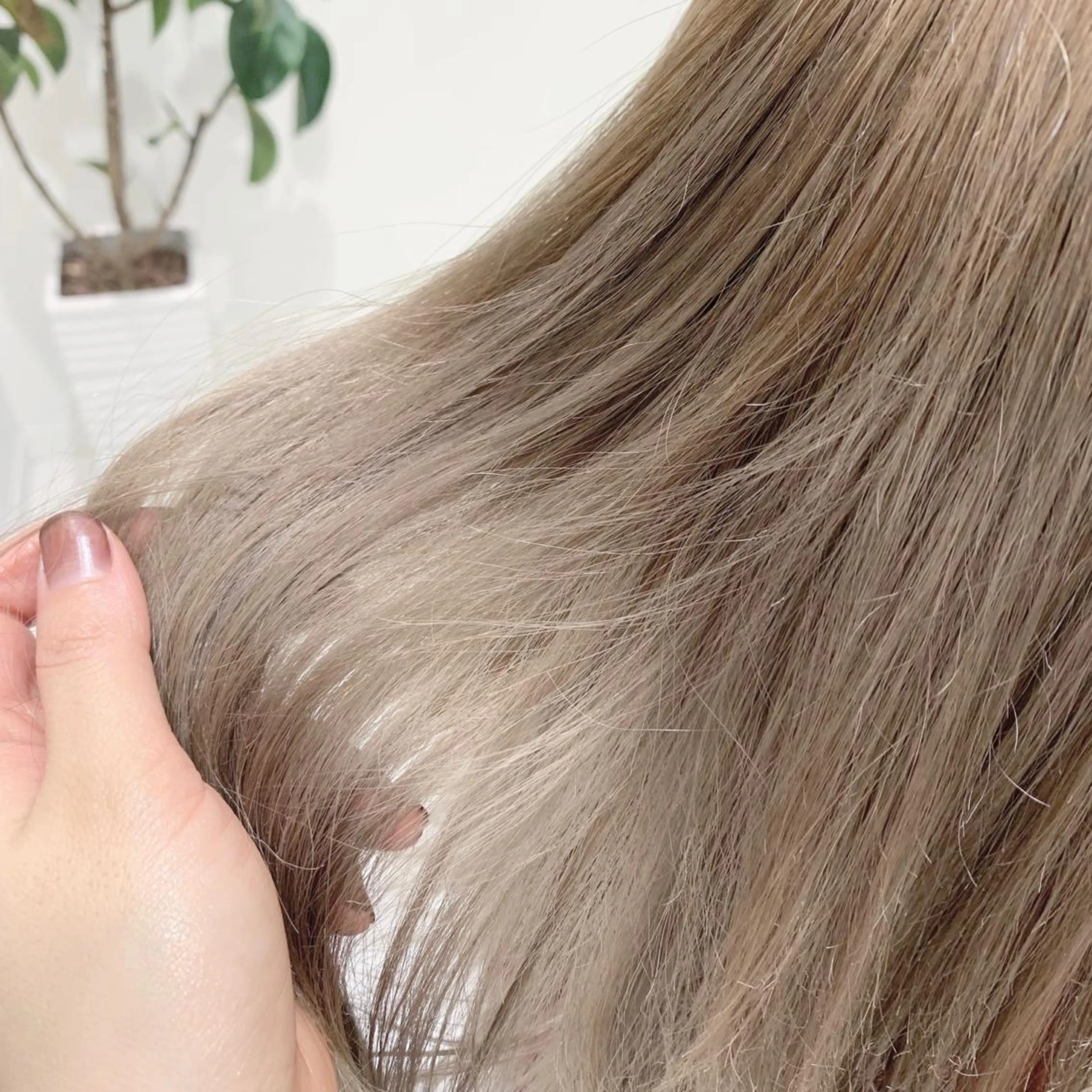 セミロング カラー minami🪷 暖色カラーのヘアスタイル