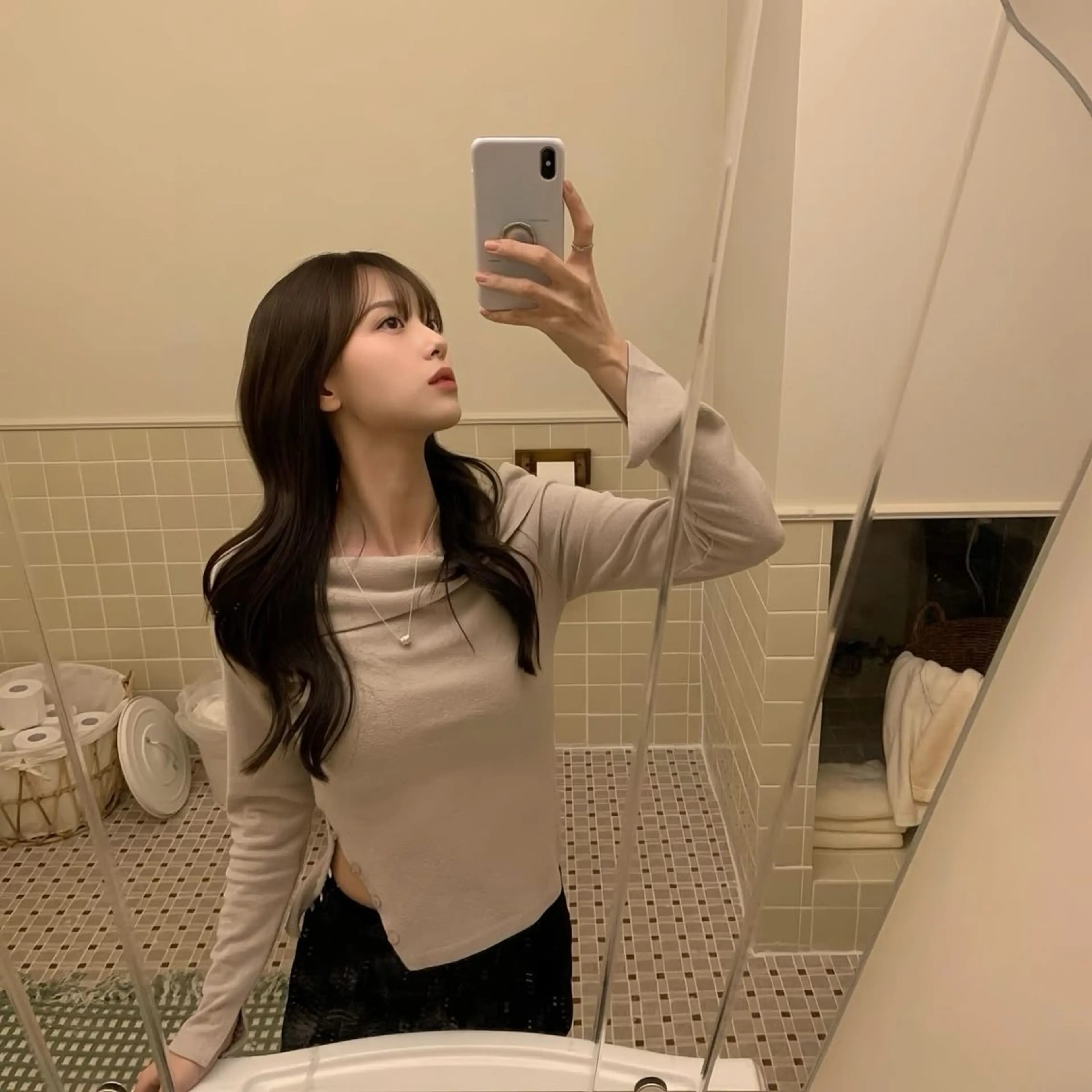 ロング カラー カット ヘアカラー トリートメント 莉乃/縮毛矯正/髪質 改善/艶カラーのヘアスタイル