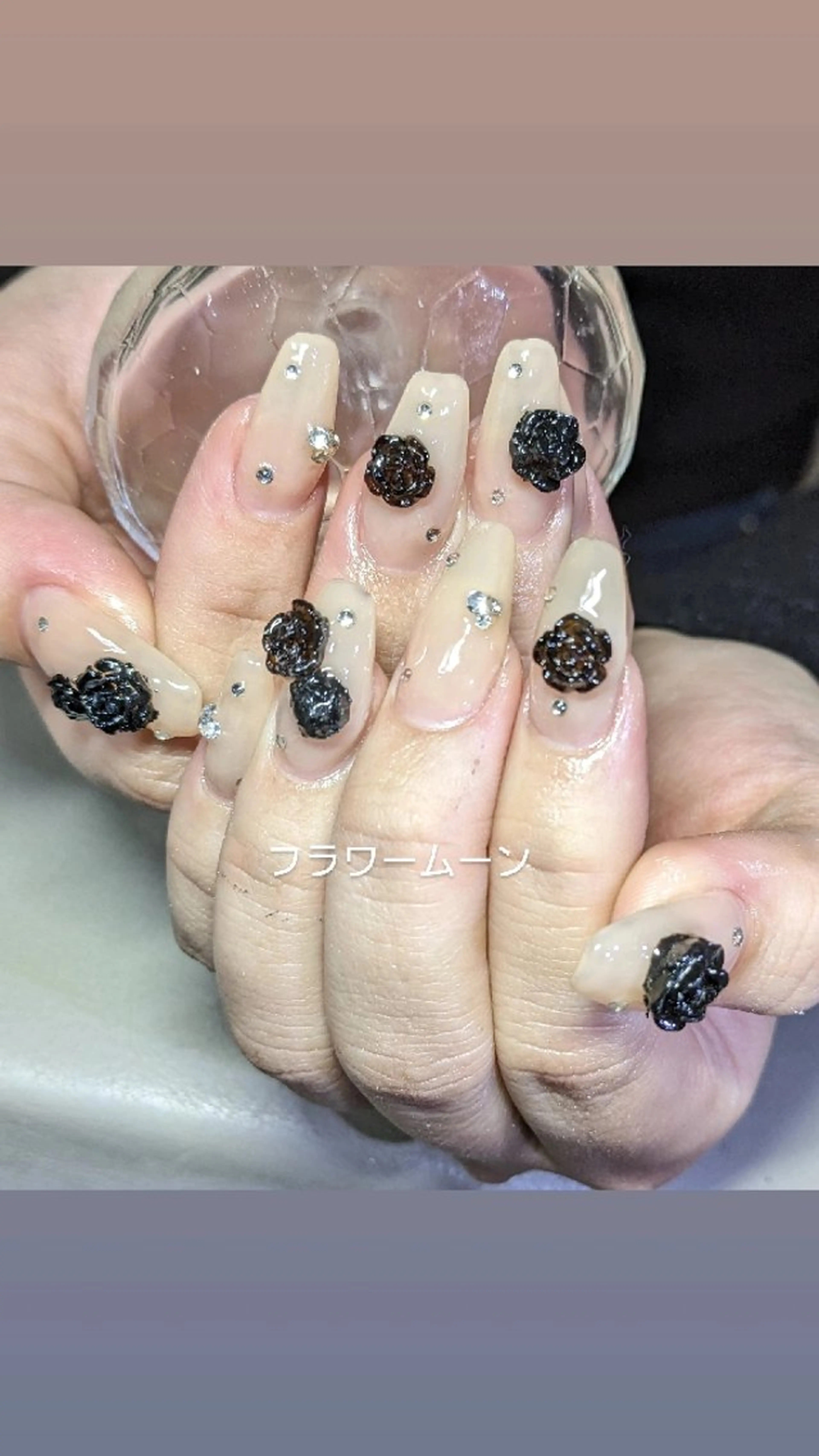 ネイル フラワーネイル ハンドネイル ハンドケア フラワー ムーンのネイルデザイン