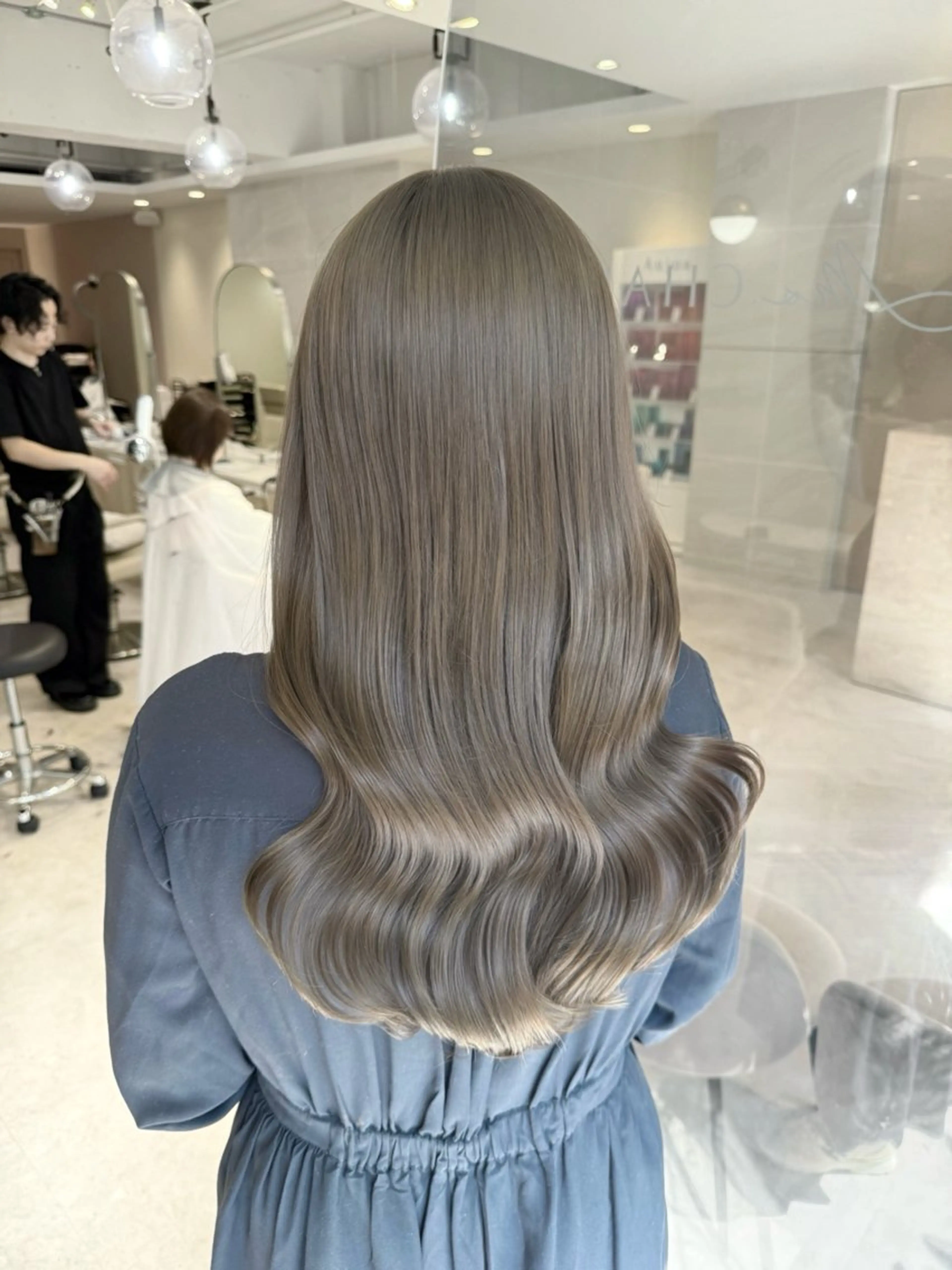 ロング カラー ベージュカラー イルミナカラー カット ヘアカラー トリートメント 透明感カラー🌿 グレージュ🐺陽介のヘアスタイル