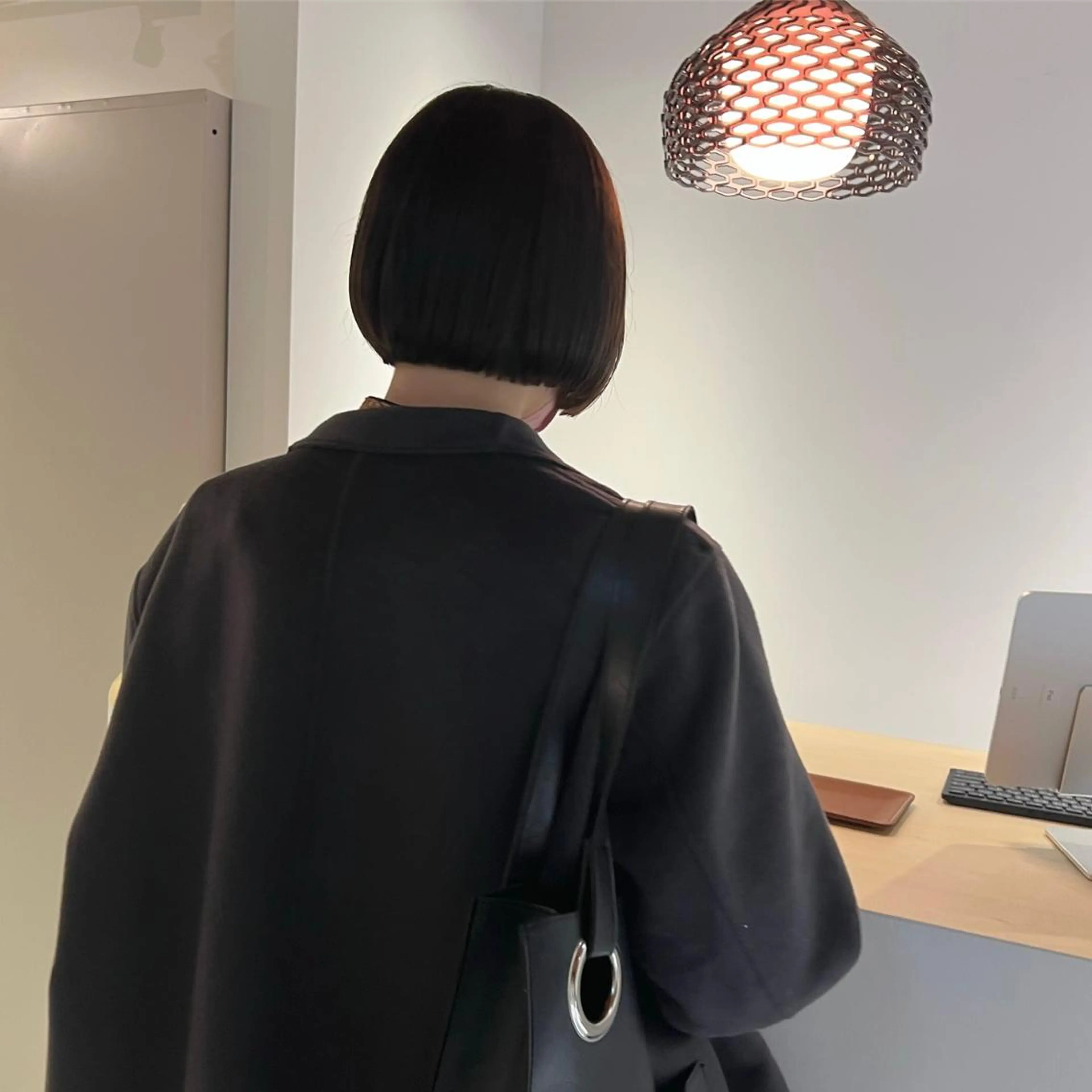 ショート カラー io濱川 遥のヘアスタイル