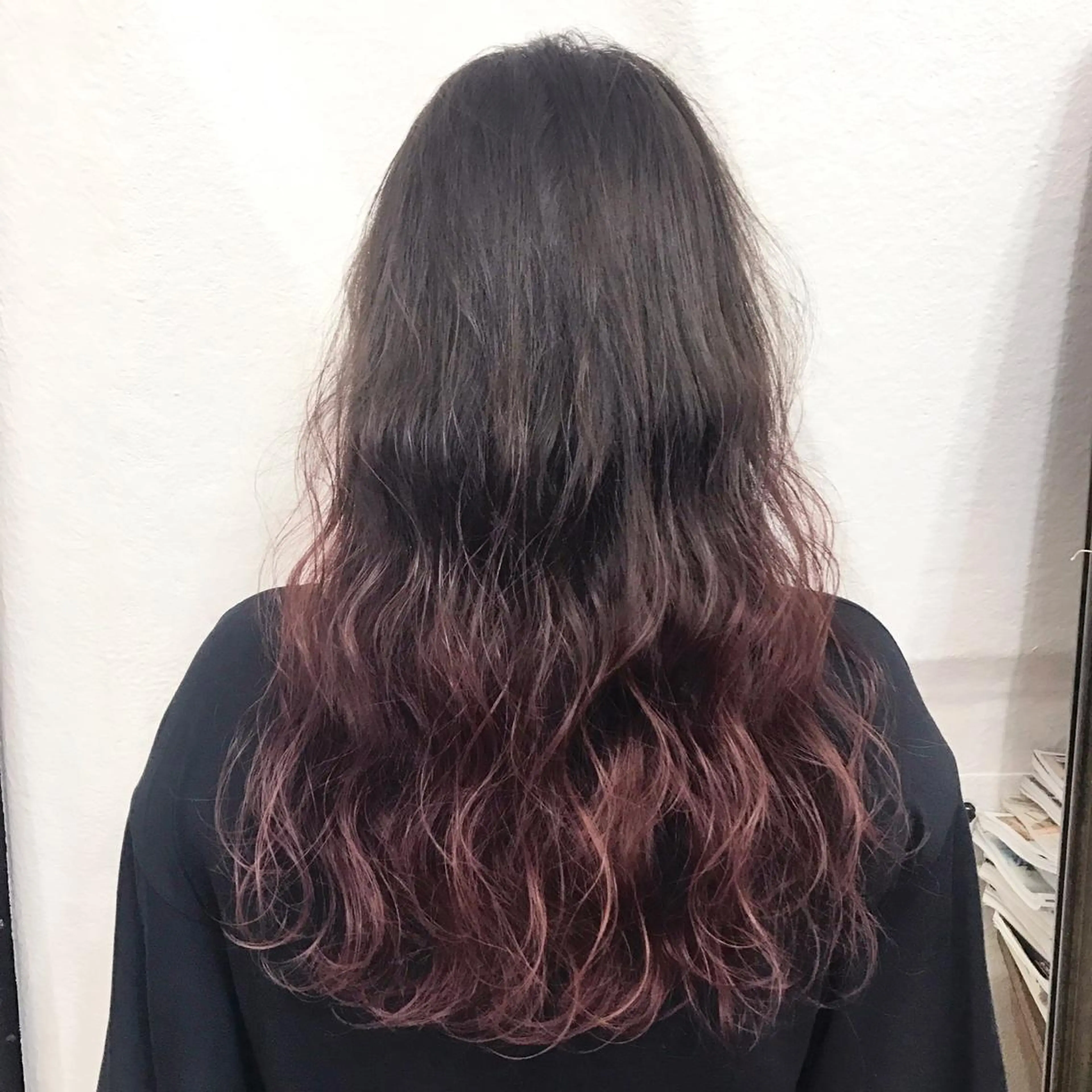 カラー ブリーチ グラデーションカラー ピンクカラー バイオレットカラー K-POP好き美容師 🇰🇷Kai.Yのヘアスタイル