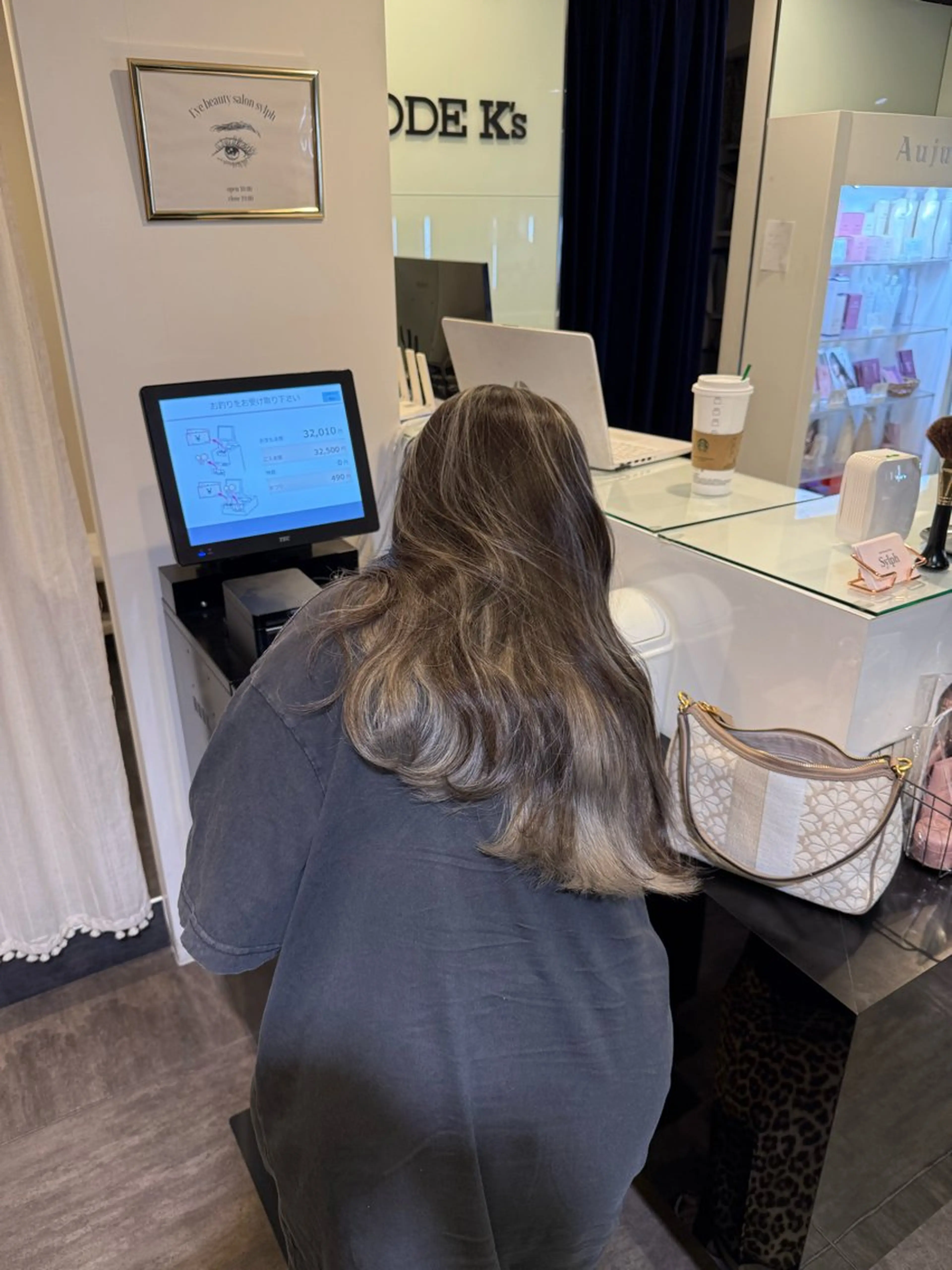 ロング カラー ヘアカラー レイヤー/艶カラー ROKUのヘアスタイル