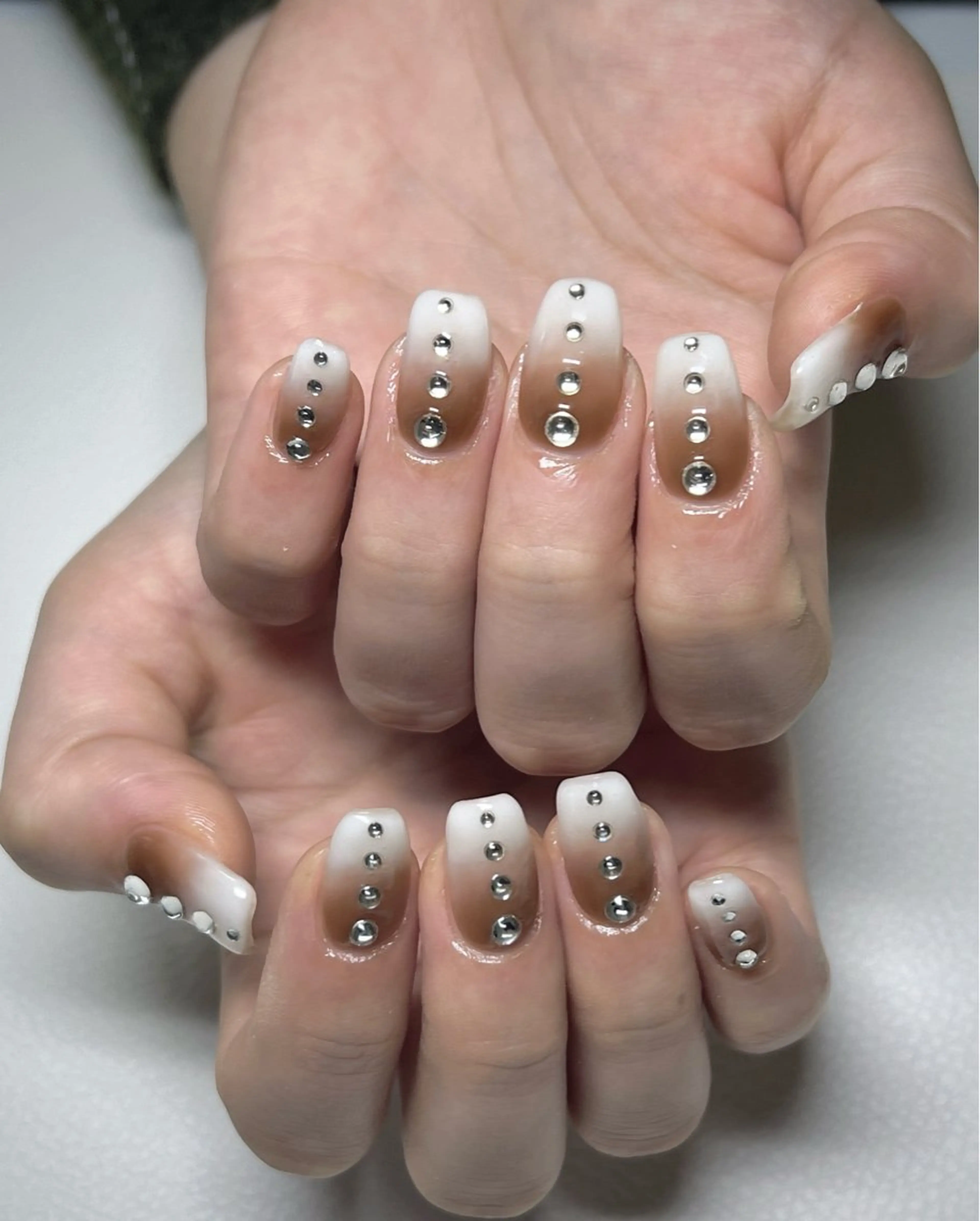 ネイル ハンドネイル ハンドケア Rarity ネイルサロンのネイルデザイン