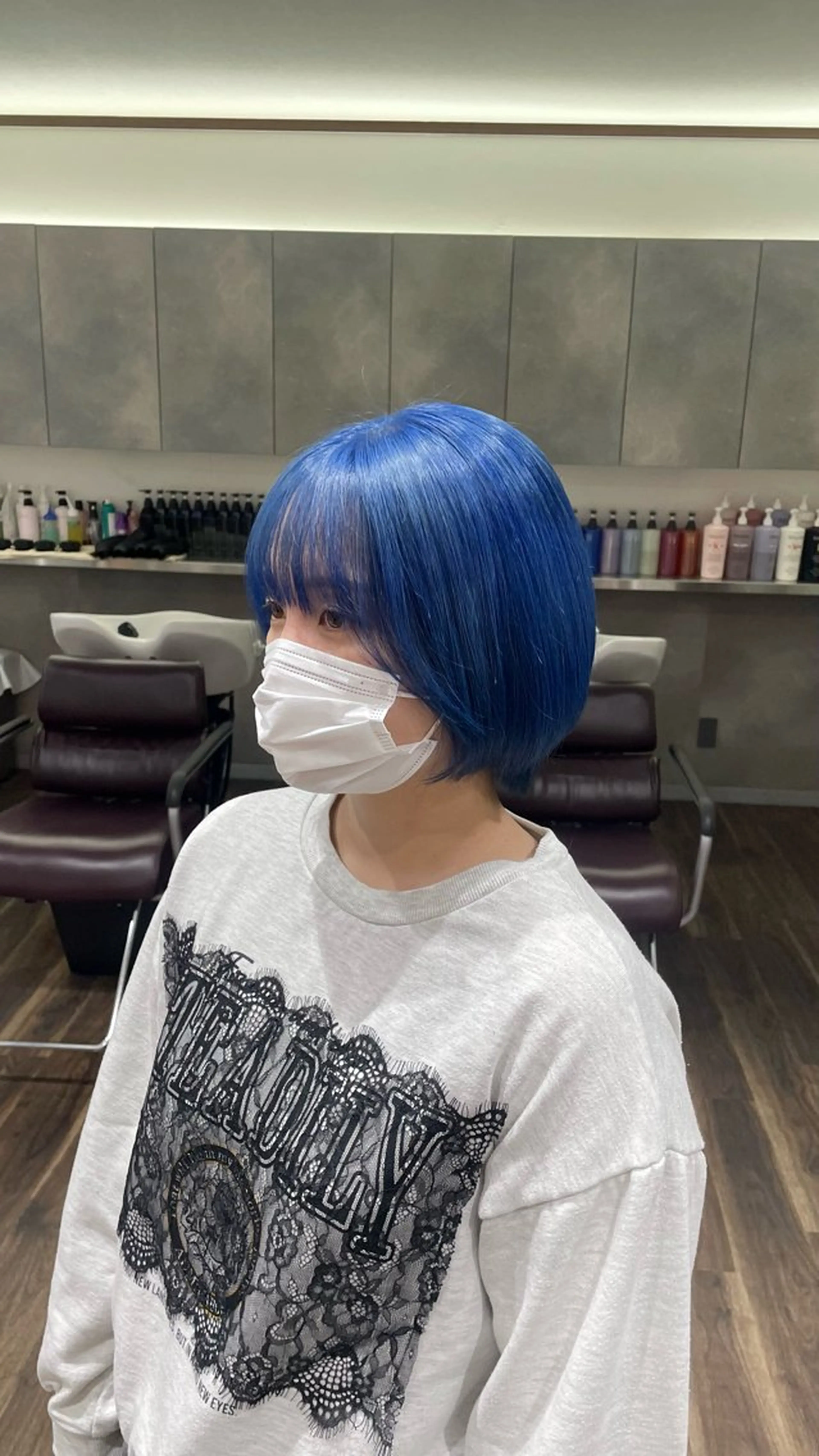 ショート レイヤー🩶🎀 ブリーチ/なるのヘアスタイル
